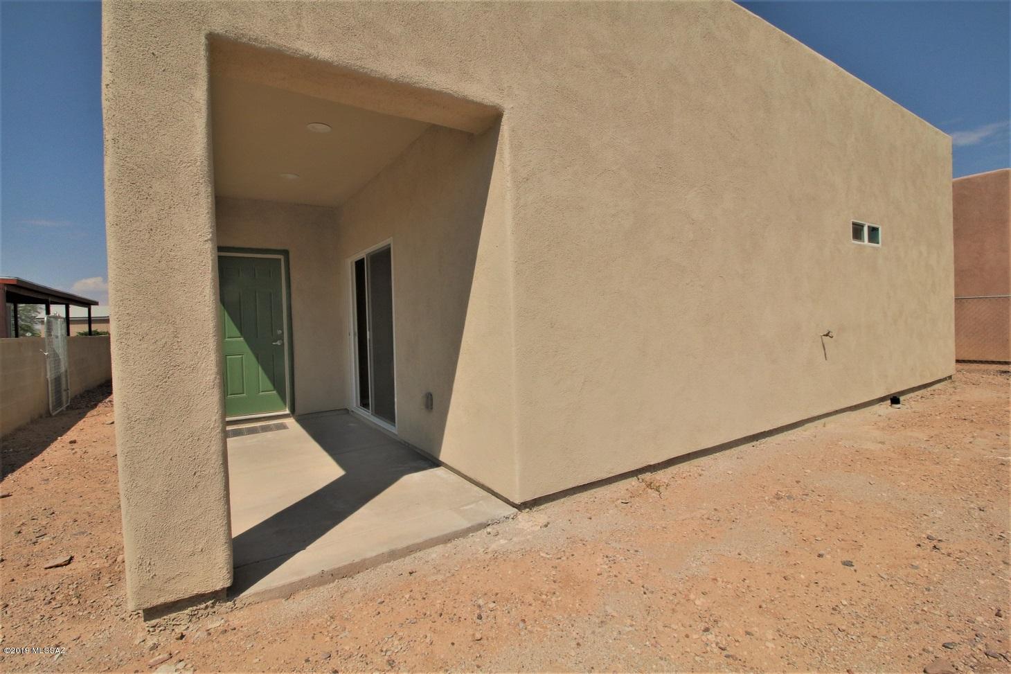Esperanza Place (1-27) - Residential