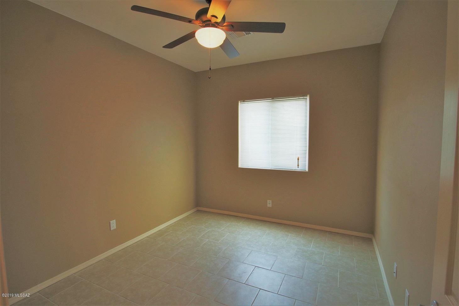 Esperanza Place (1-27) - Residential