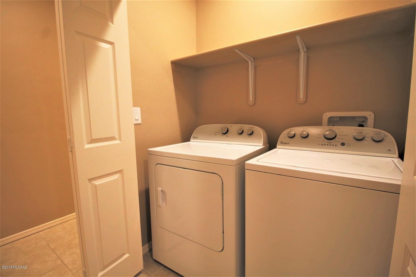 Esperanza Place (1-27) - Residential