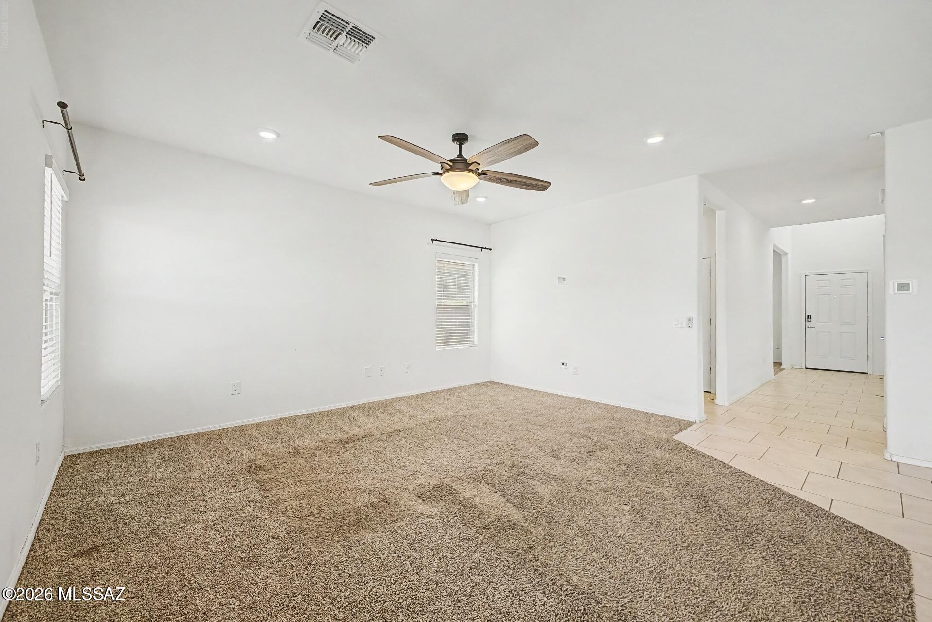 Saguaro Bloom SQ20180540069 - Residential