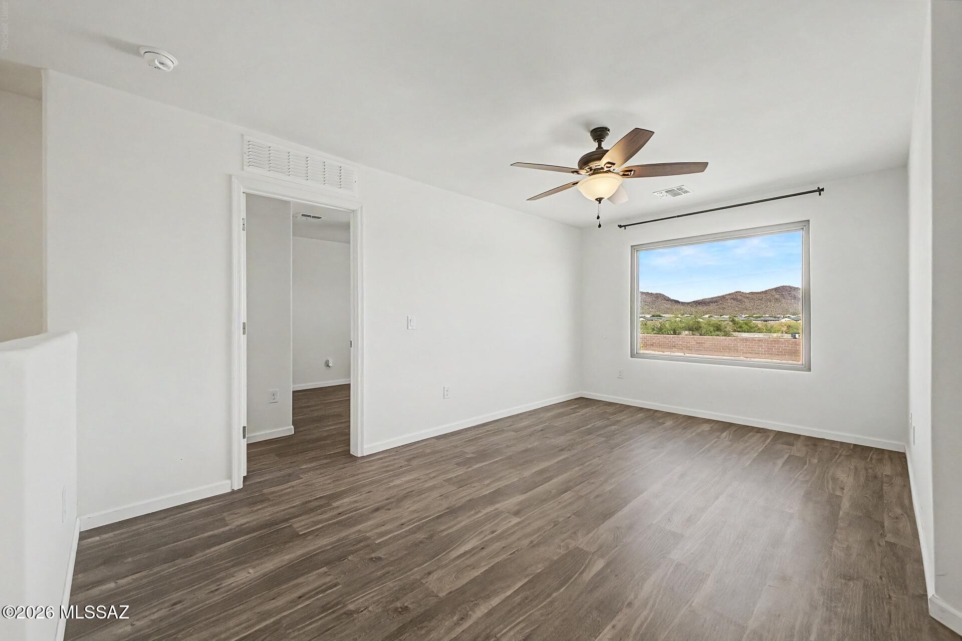 Saguaro Bloom SQ20180540069 - Residential