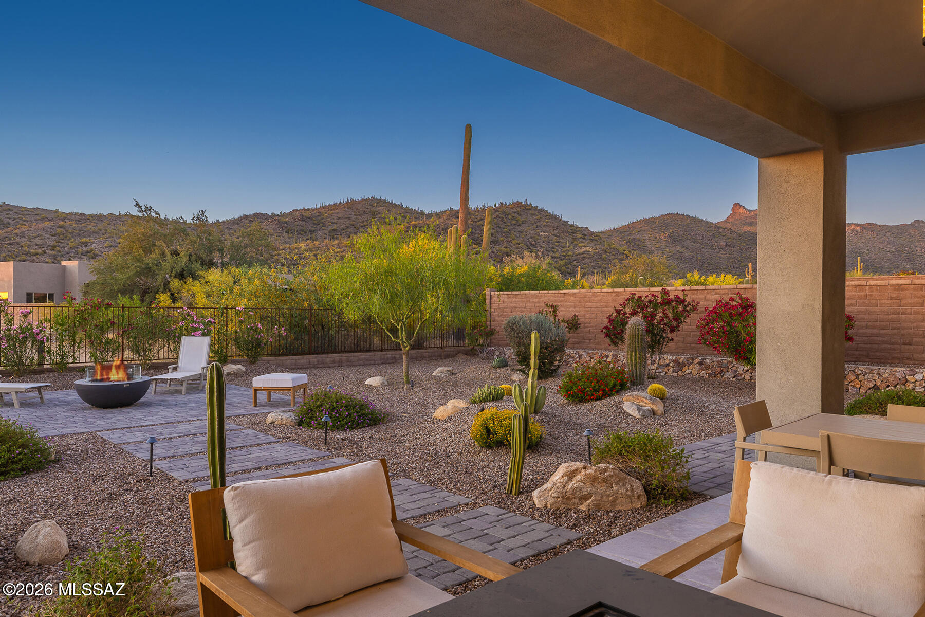 Boulder Bridge Pass III At Dove Mountain SQ20143000307 - Residential