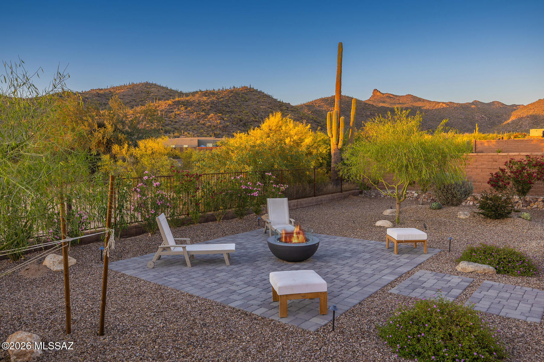 Boulder Bridge Pass III At Dove Mountain SQ20143000307 - Residential