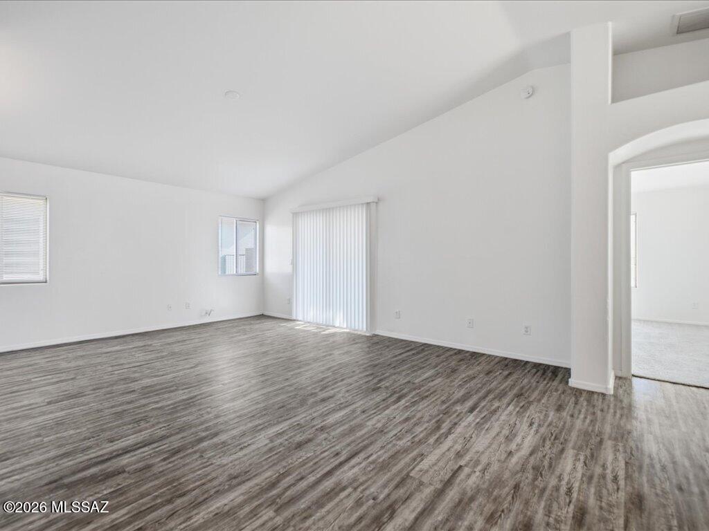 La Tierra Buena (1-207) - Residential