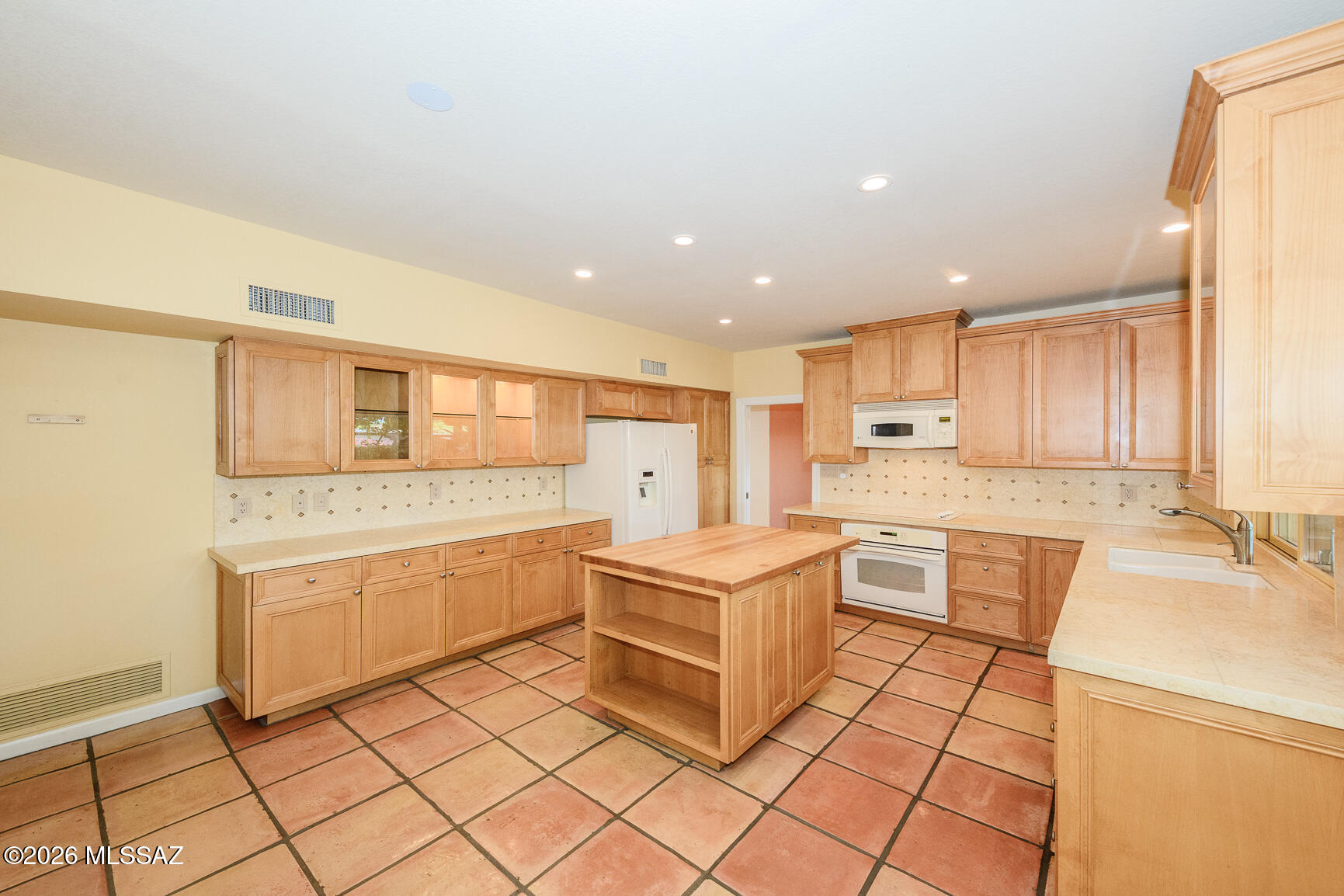 Catalina Pueblo NO. 2 (35-88) - Residential