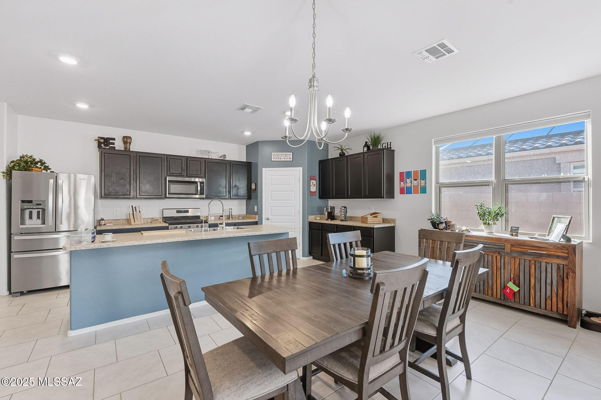 Saguaro Bloom SQ20180540069 - Residential