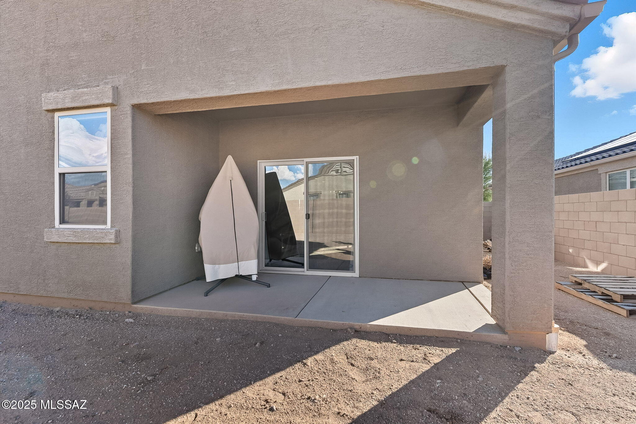 Saguaro Bloom SQ20180540069 - Residential
