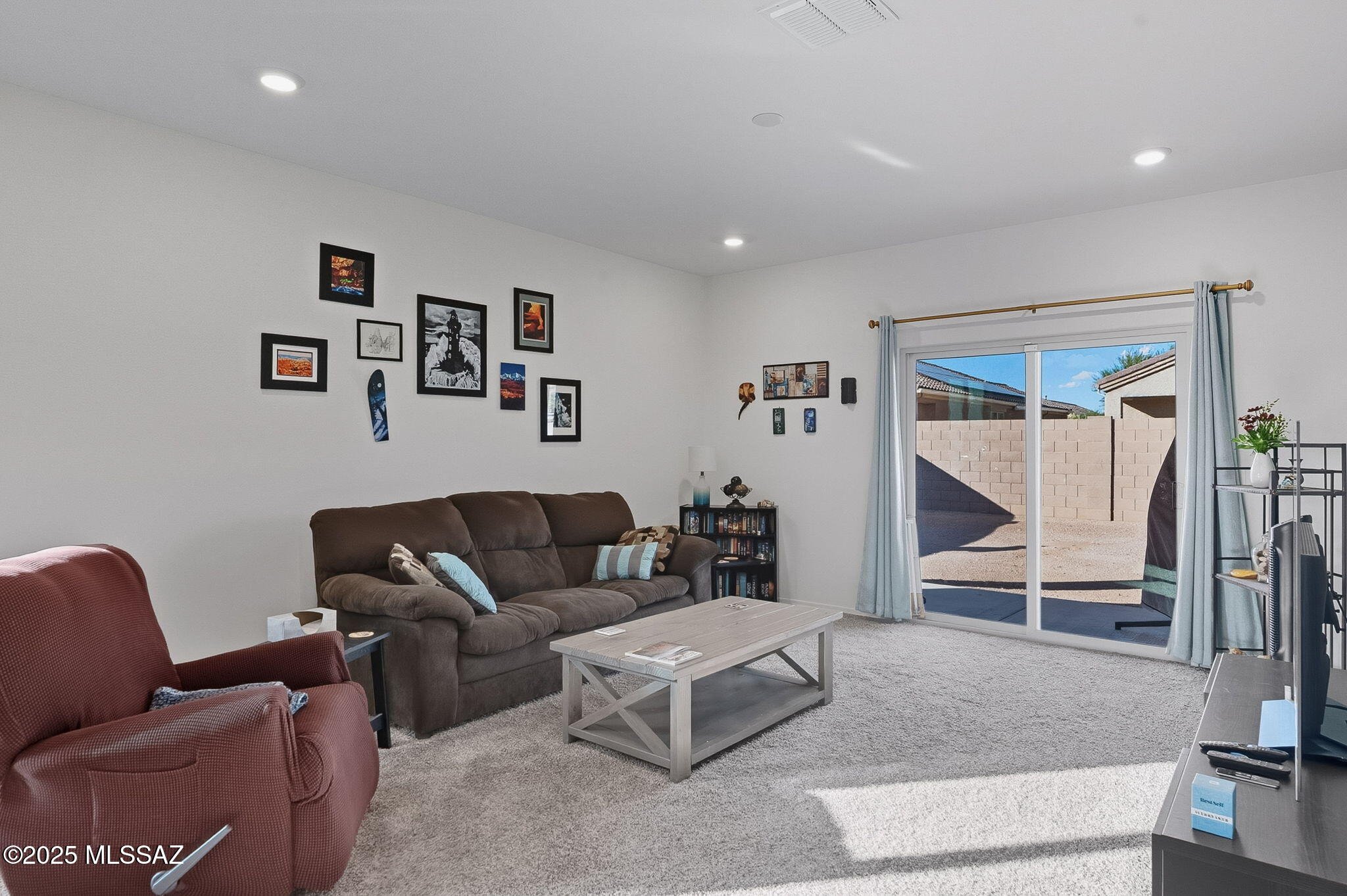 Saguaro Bloom SQ20180540069 - Residential