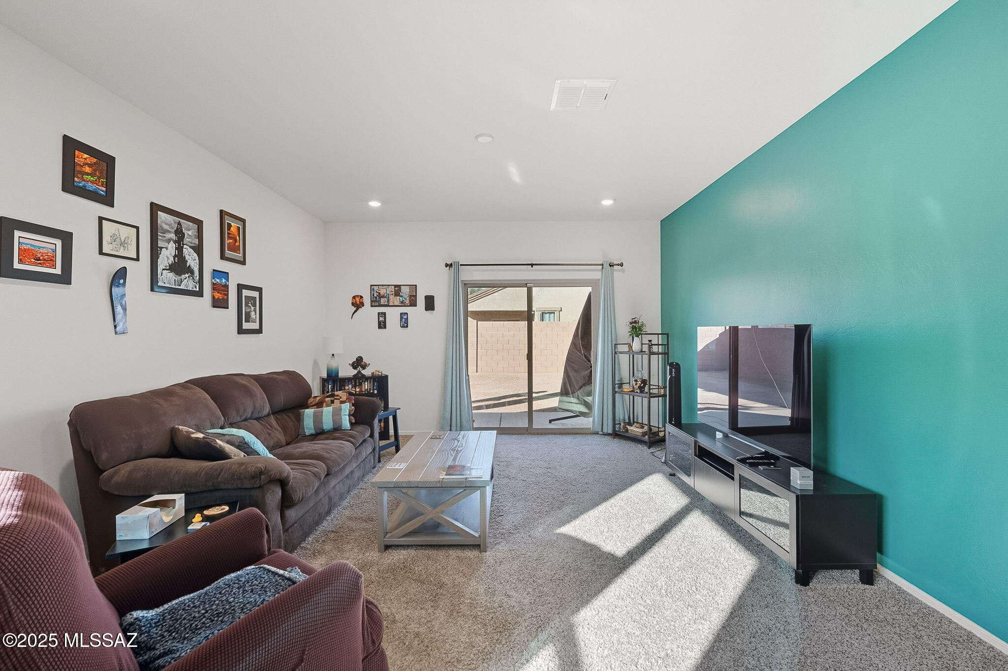 Saguaro Bloom SQ20180540069 - Residential