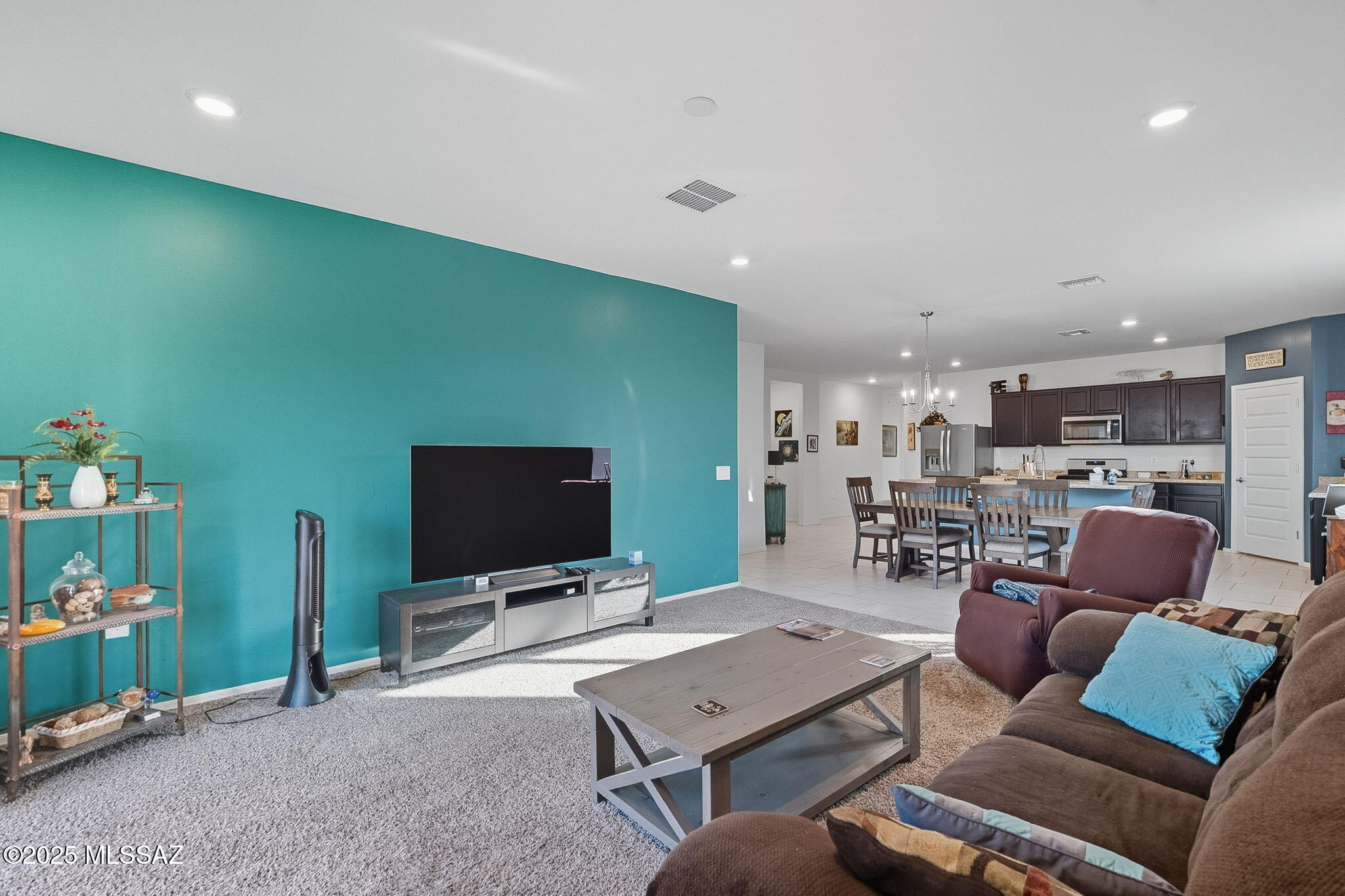 Saguaro Bloom SQ20180540069 - Residential
