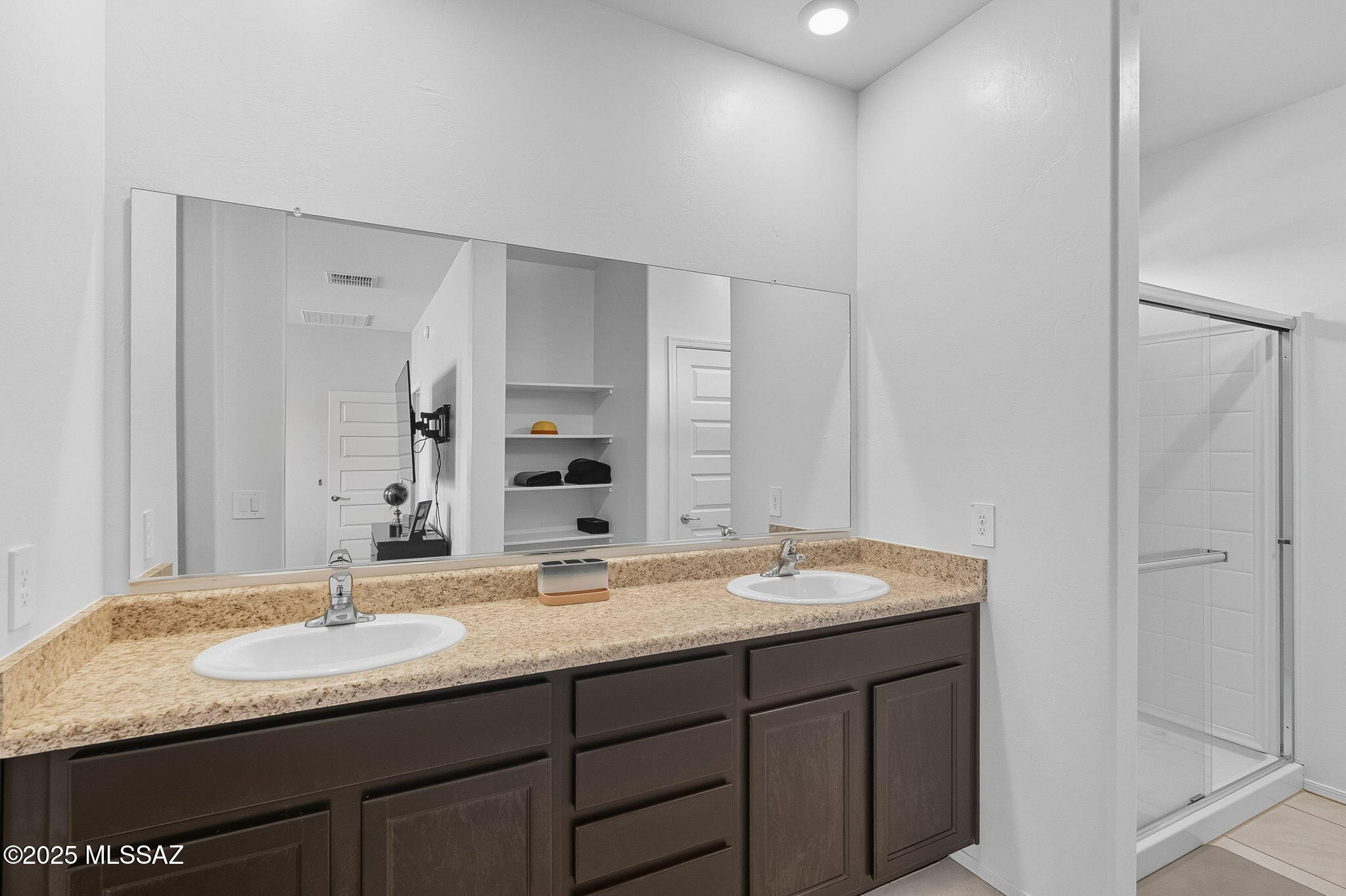 Saguaro Bloom SQ20180540069 - Residential