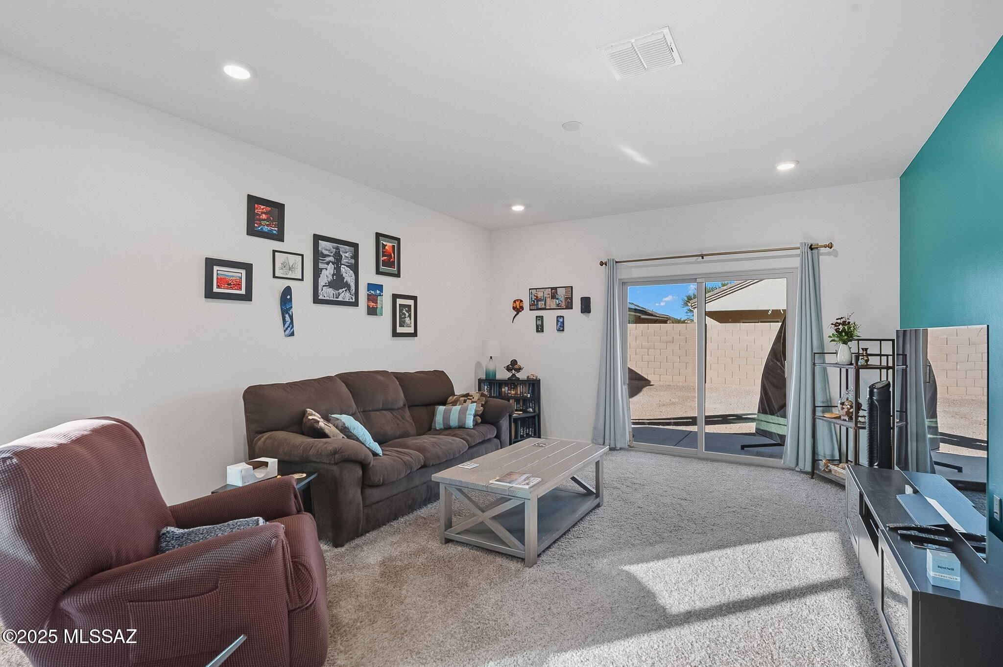 Saguaro Bloom SQ20180540069 - Residential