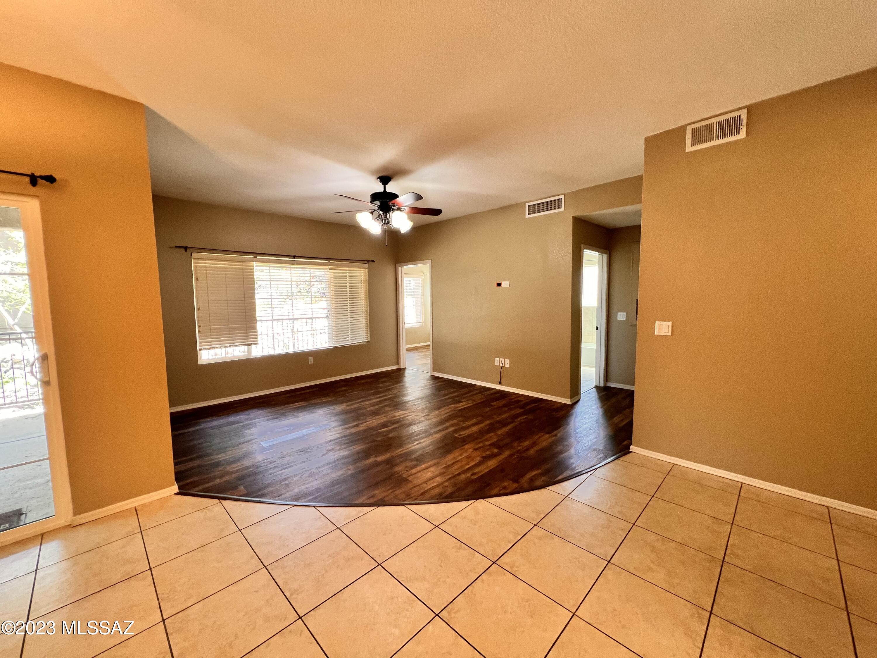 Highly sought after 3bdr/2ba downstairs in The Boulders of La Reserve in Oro Valley!
Located minutes to shopping, restaurants, biking, hiking, hospital nd more!
This 3bdr/2ba condo offers a split bedroom floorplan, ceiling fans, extended covered patio and washer & dryer.
Kitchen features granite counters and stainless steel appliances.
Community pool and spa. Water, sewer and trash are included!
The home comes with an assigned single-car carport and a Single car garage may be rented for an additional $100.00 per month.