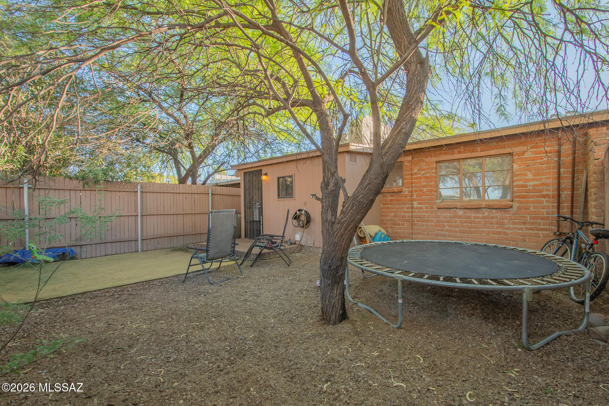 Lincoln Park - Residential Income