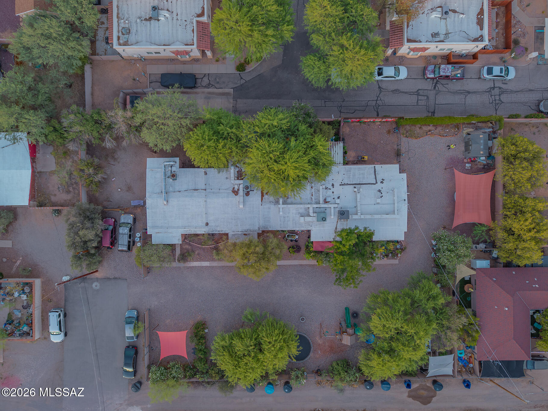 Lincoln Park - Residential Income