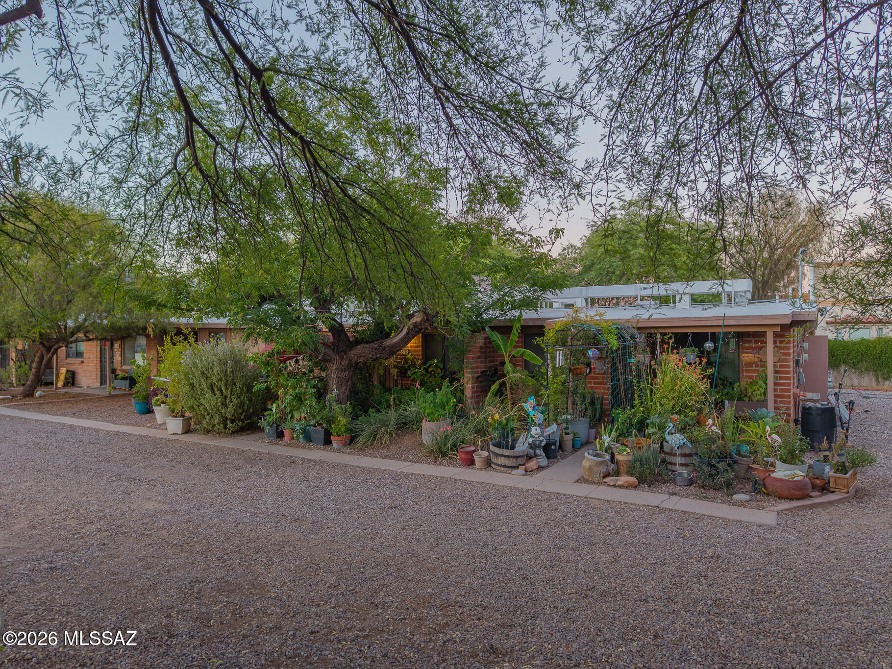 Lincoln Park - Residential Income