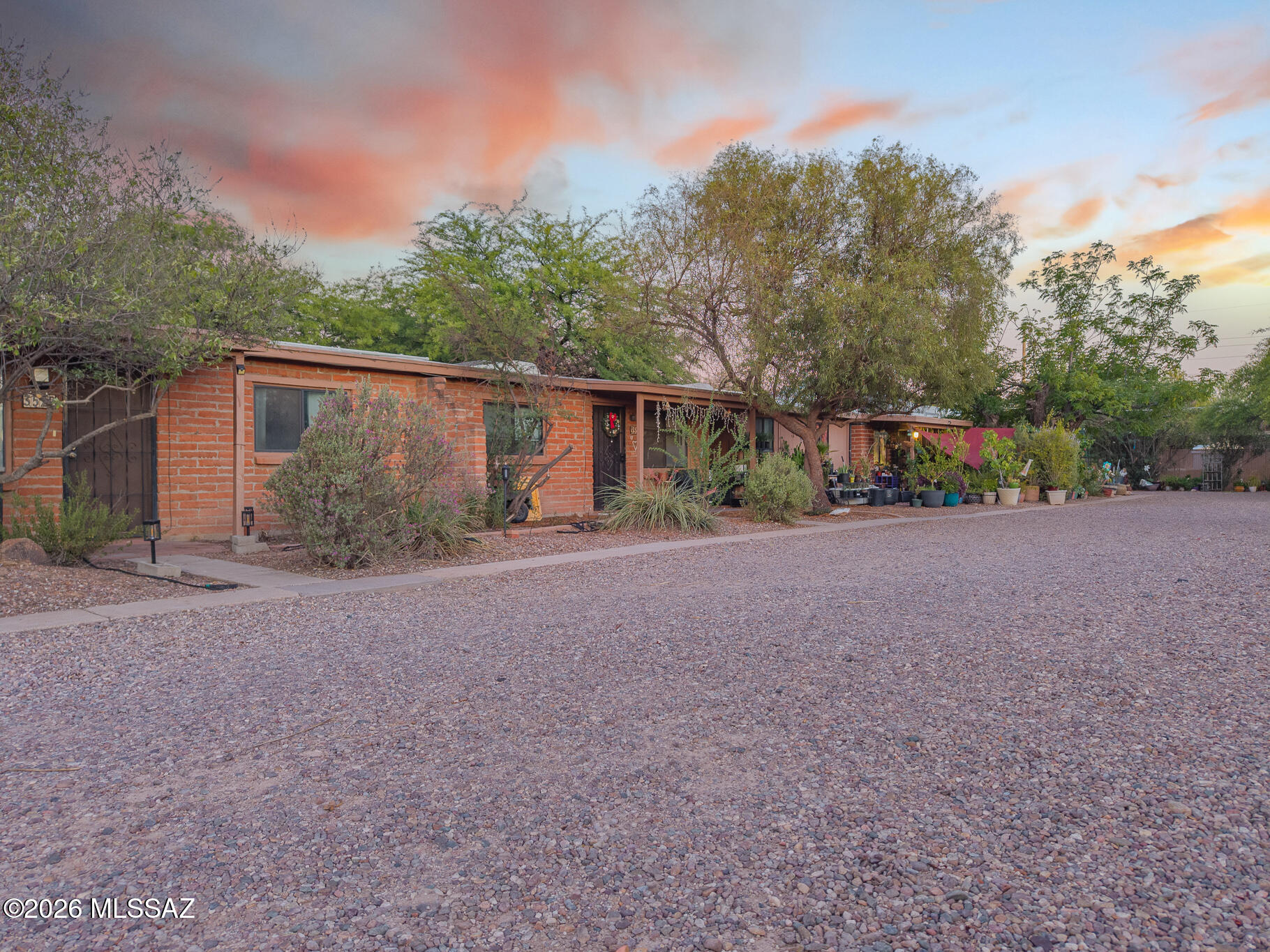 Lincoln Park - Residential Income