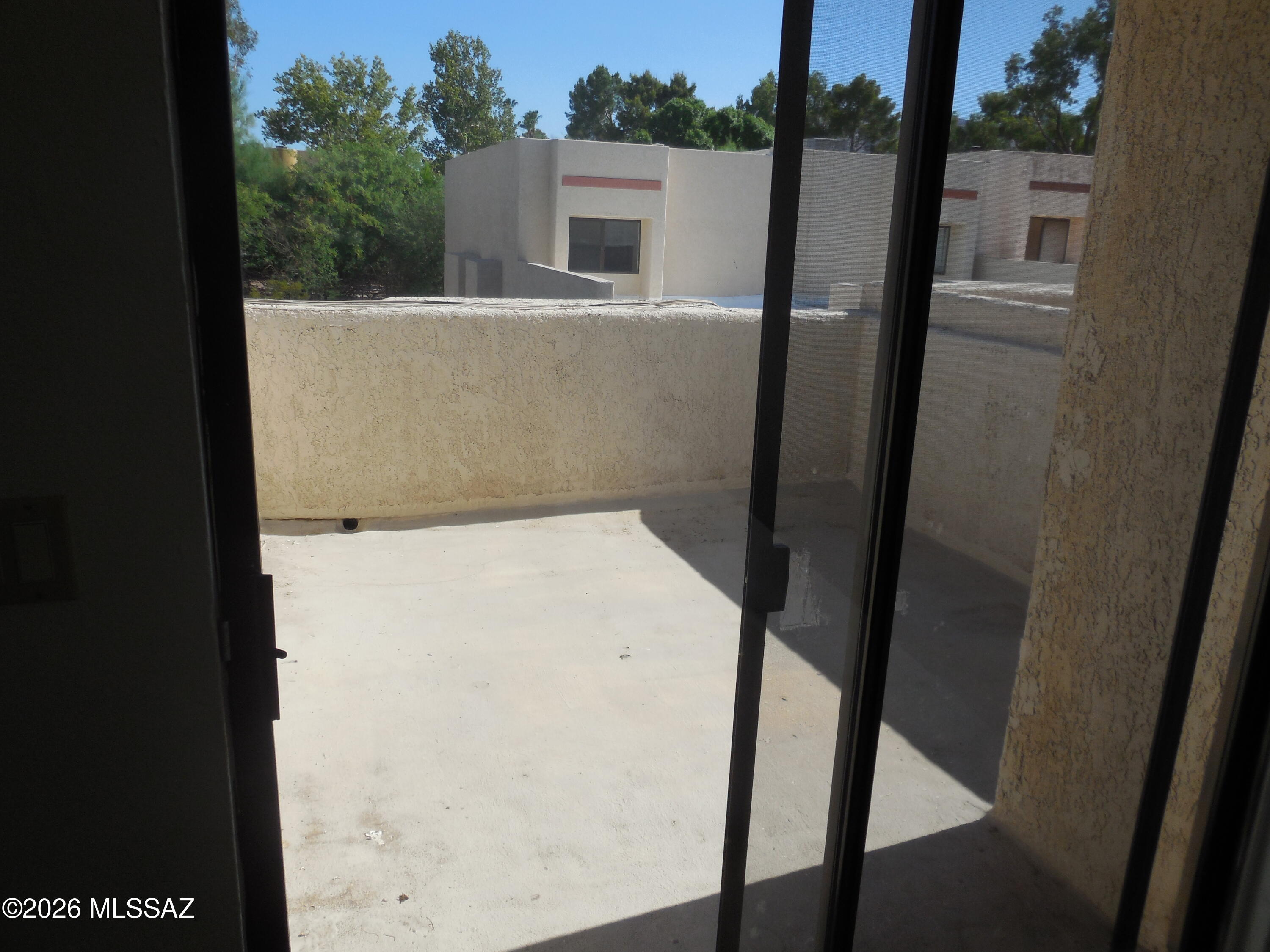 Las Lomitas Townhouses - Residential