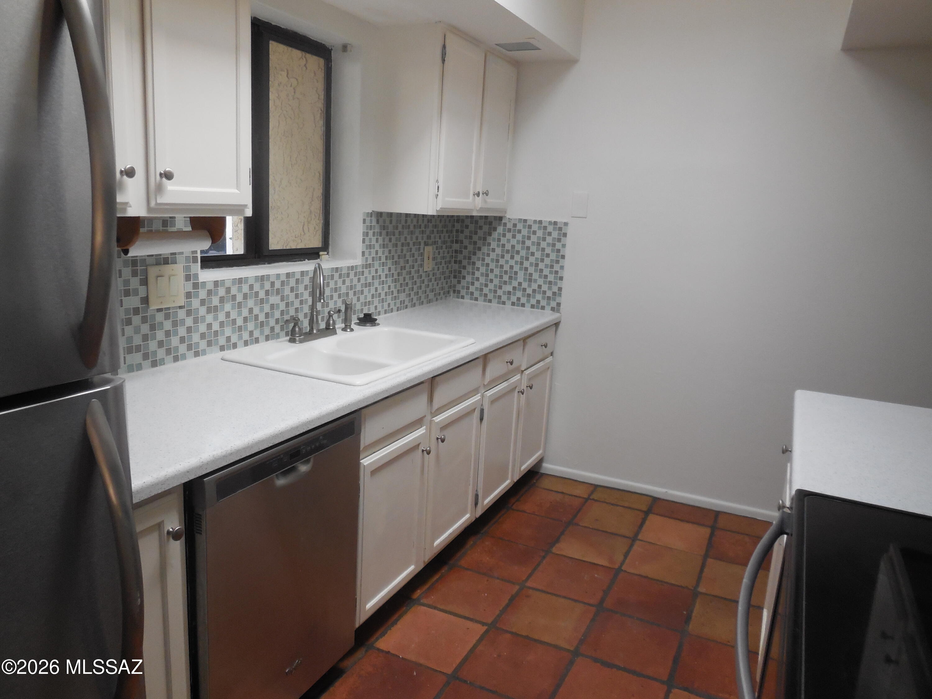 Las Lomitas Townhouses - Residential