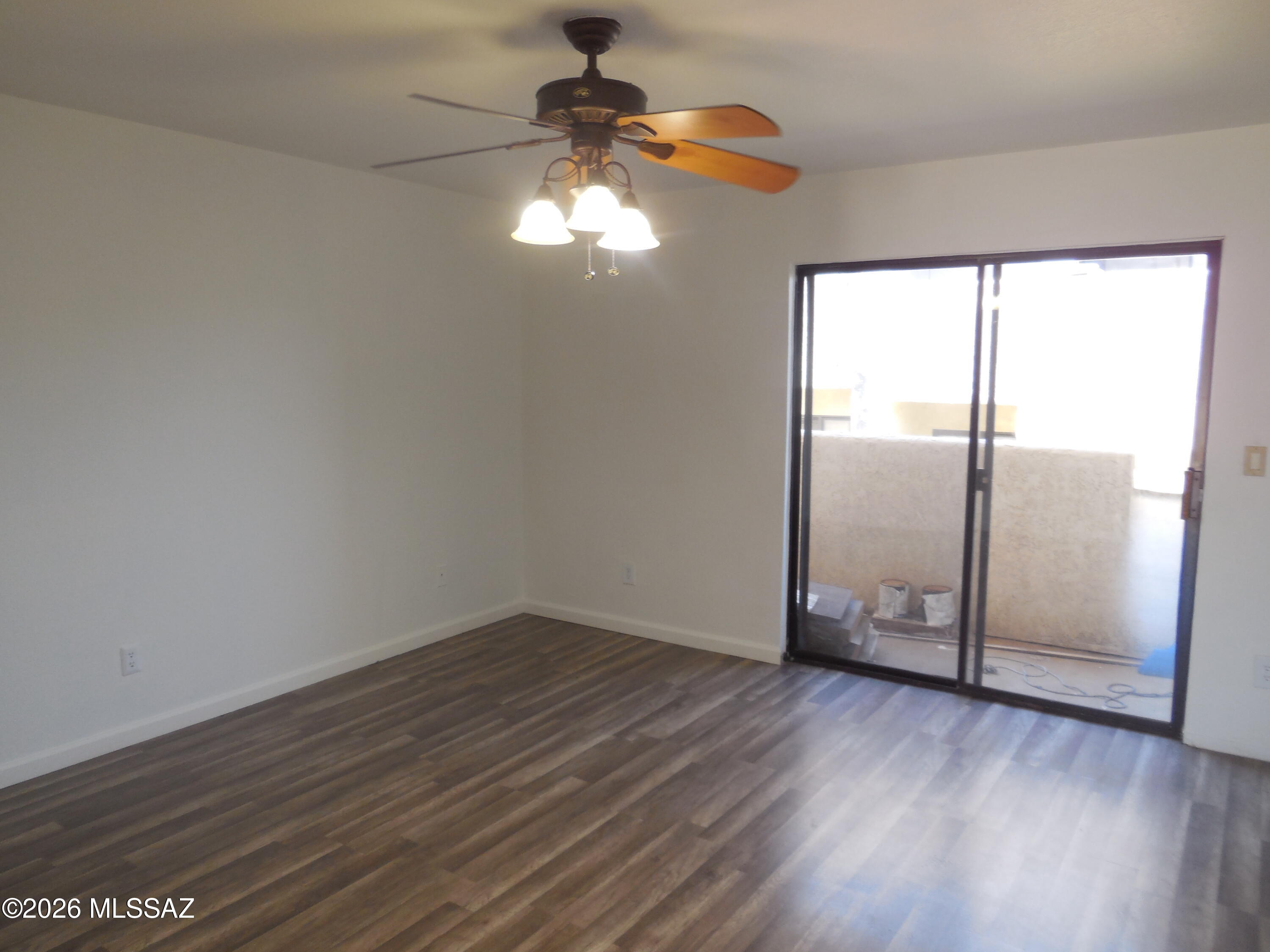 Las Lomitas Townhouses - Residential