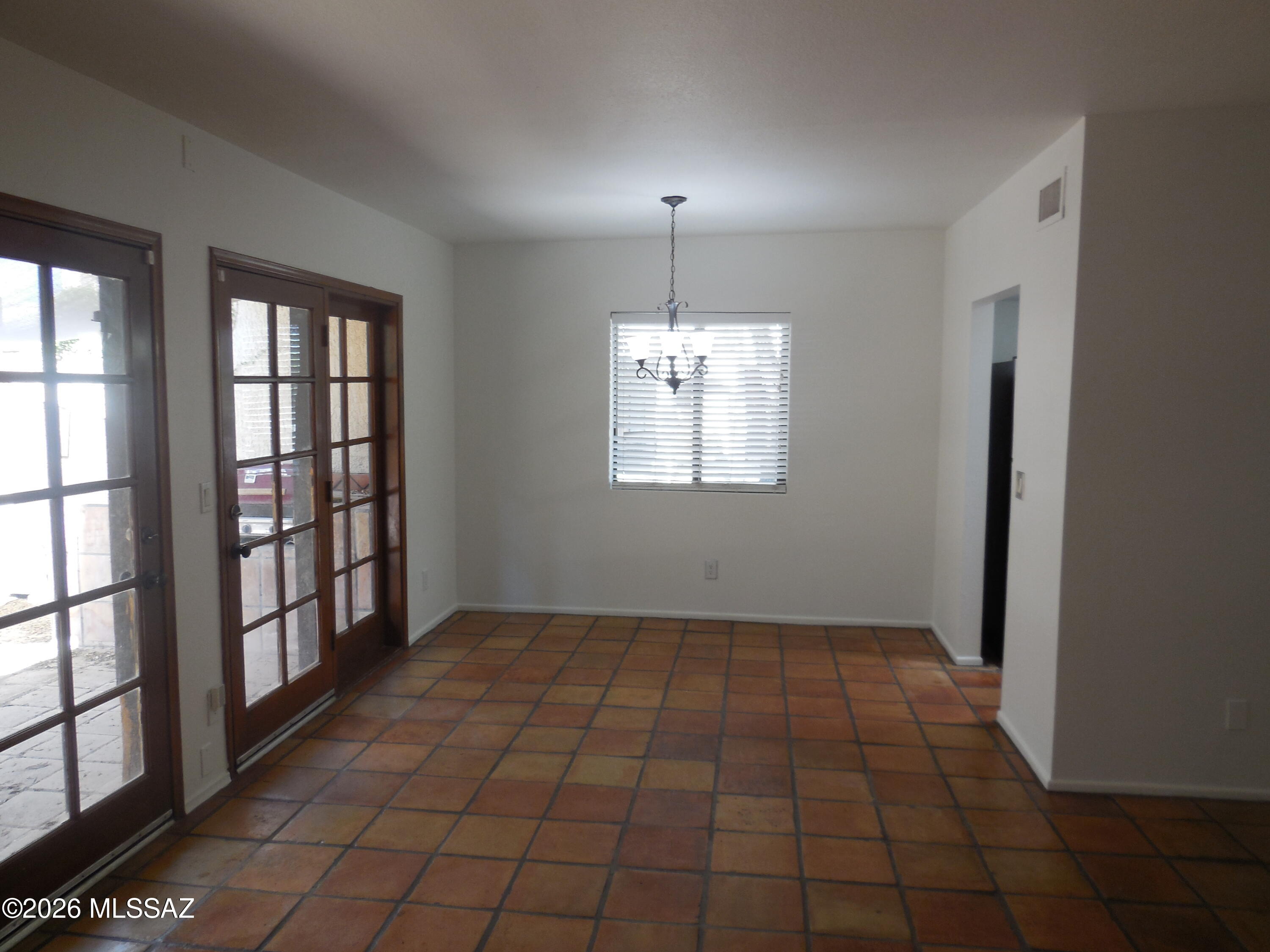 Las Lomitas Townhouses - Residential