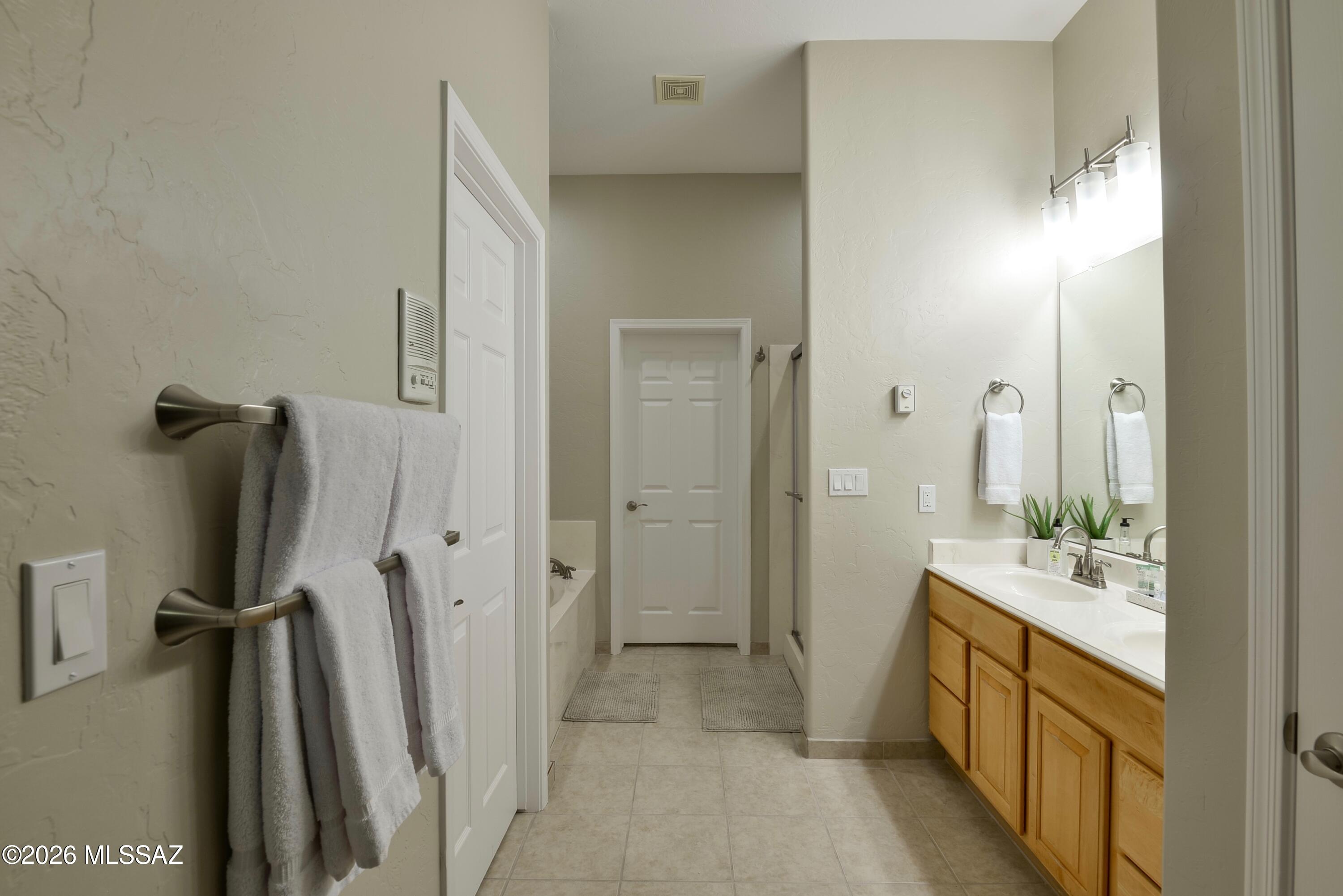 Carmel Pointe (1-104) - Residential Lease
