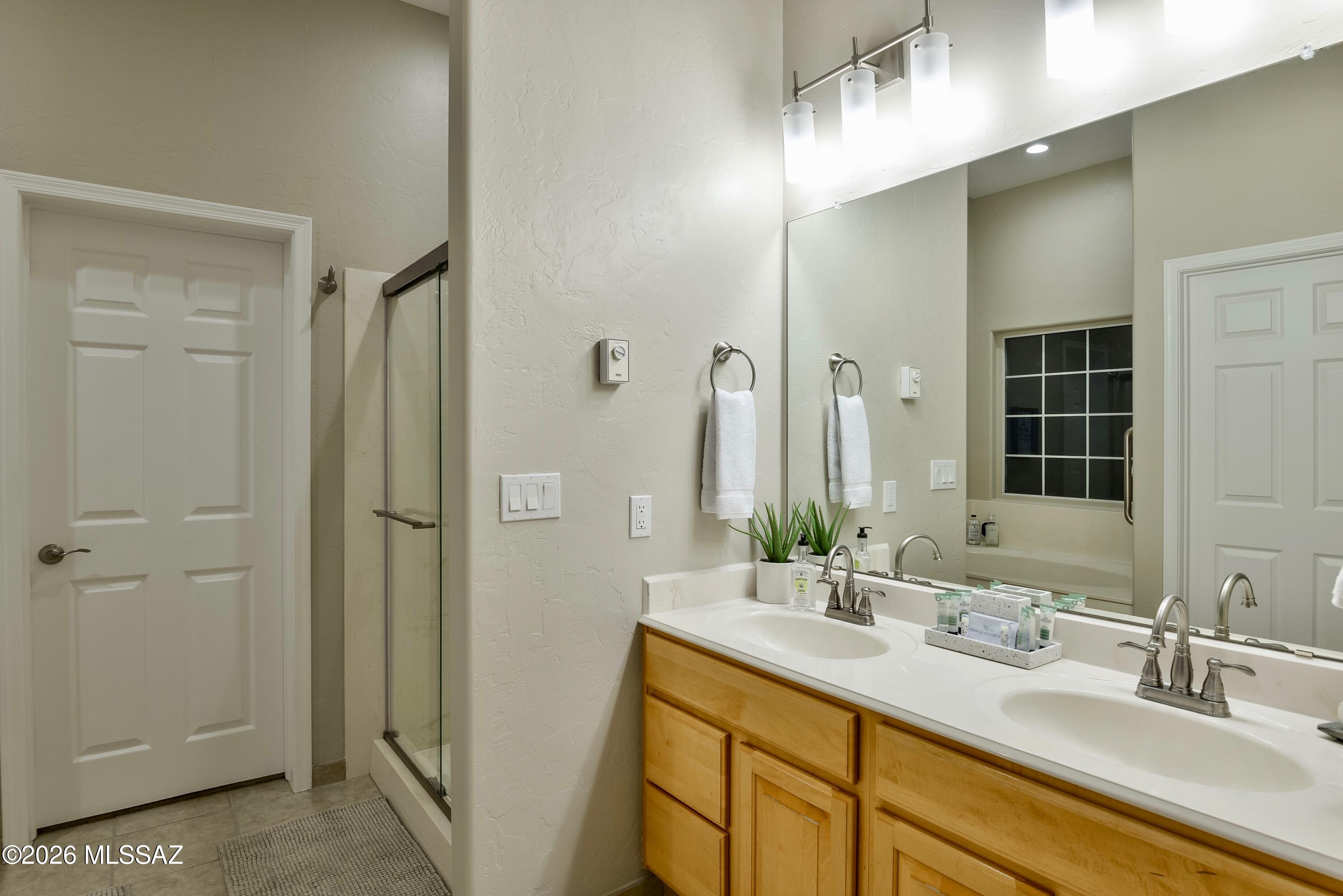 Carmel Pointe (1-104) - Residential Lease