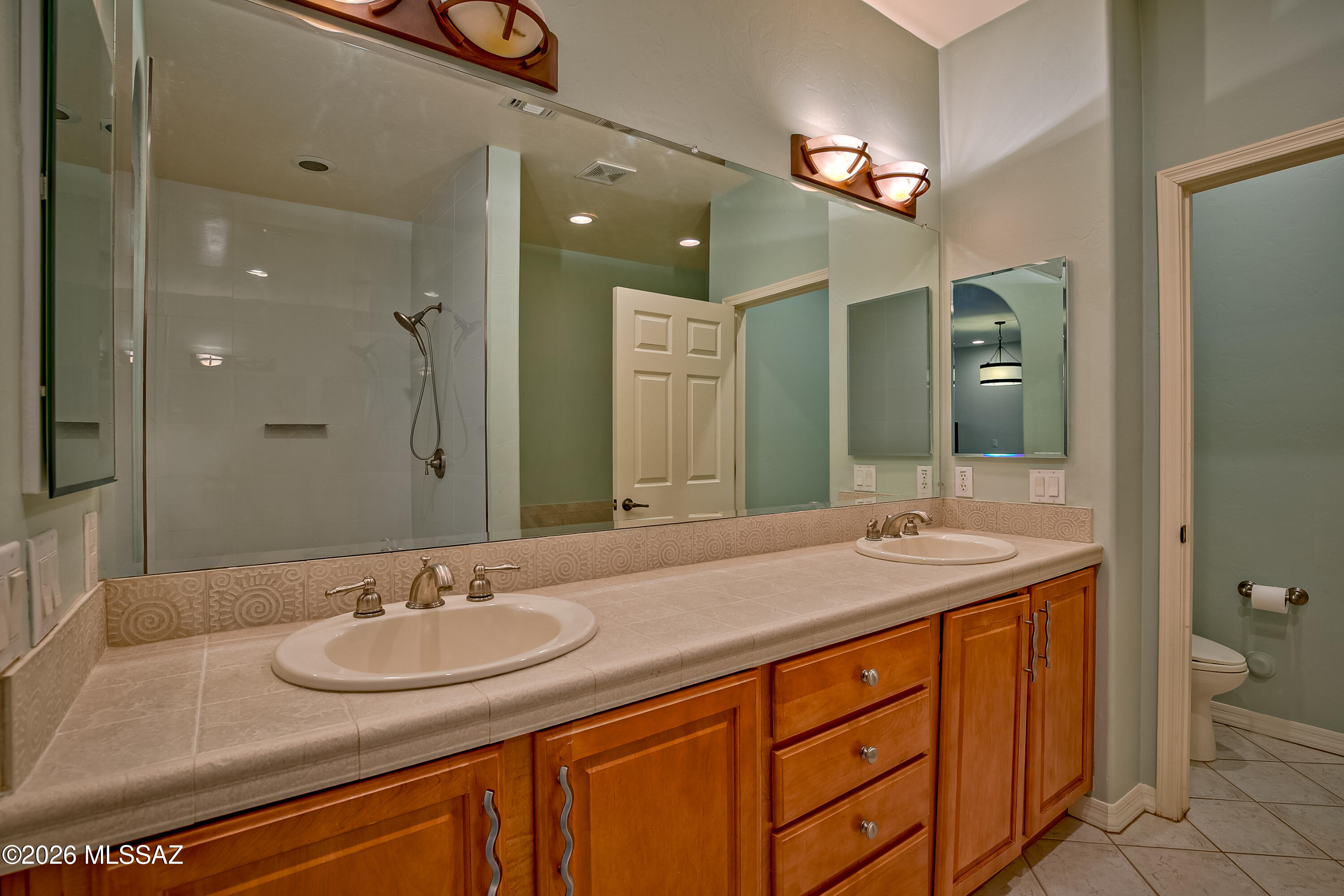 New Tucson Unit NO. 28 - Residential