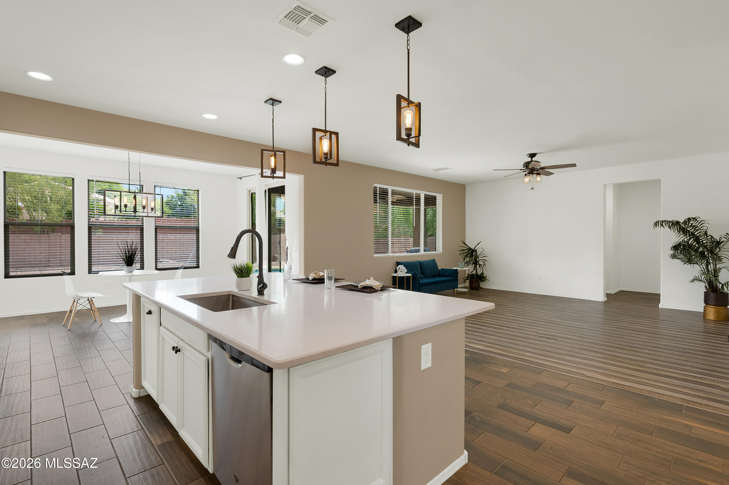 Linda Vista Heights SQ20161440591 - Residential