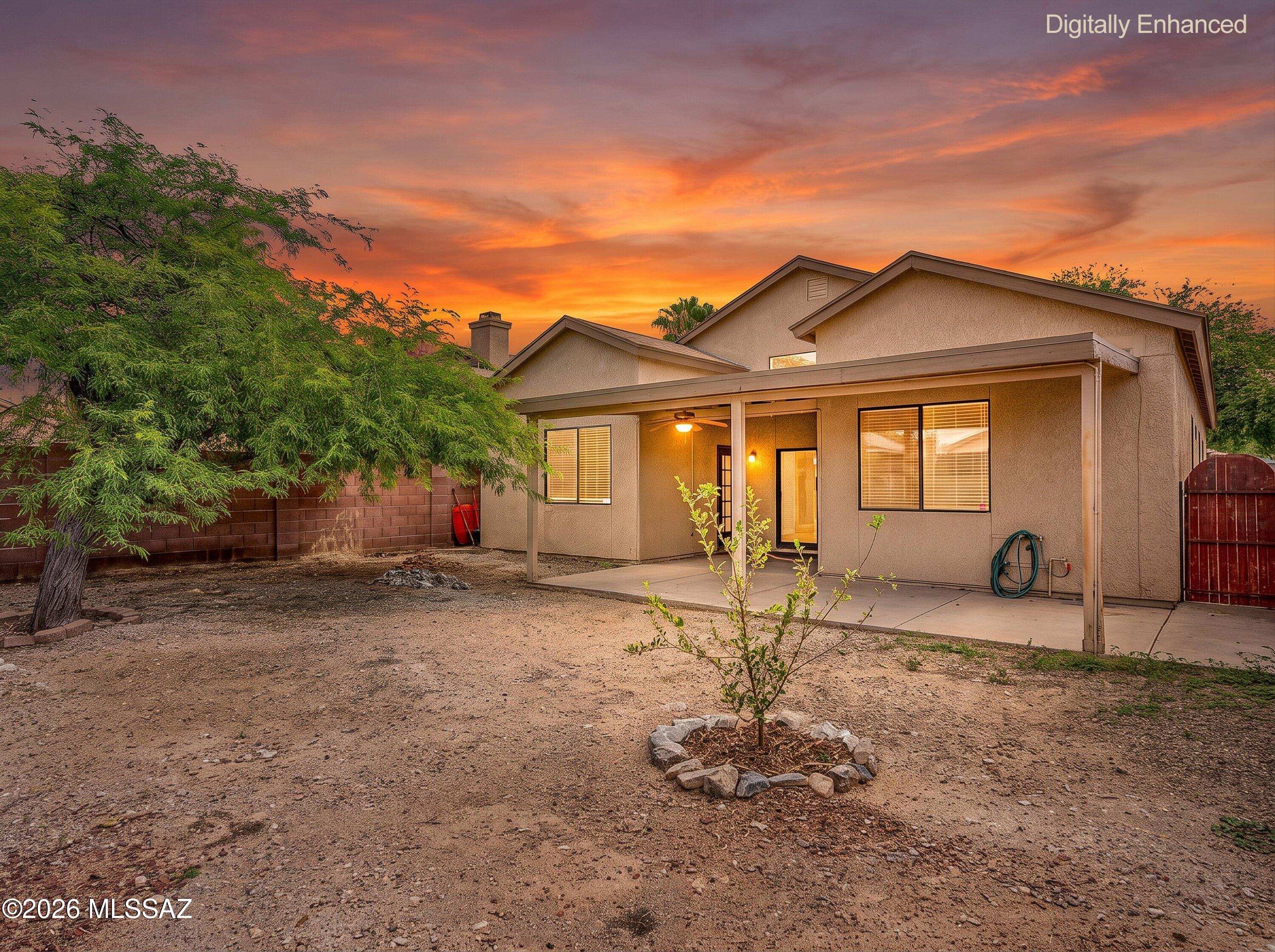 Hacienda Del Oro (1-879) - Residential