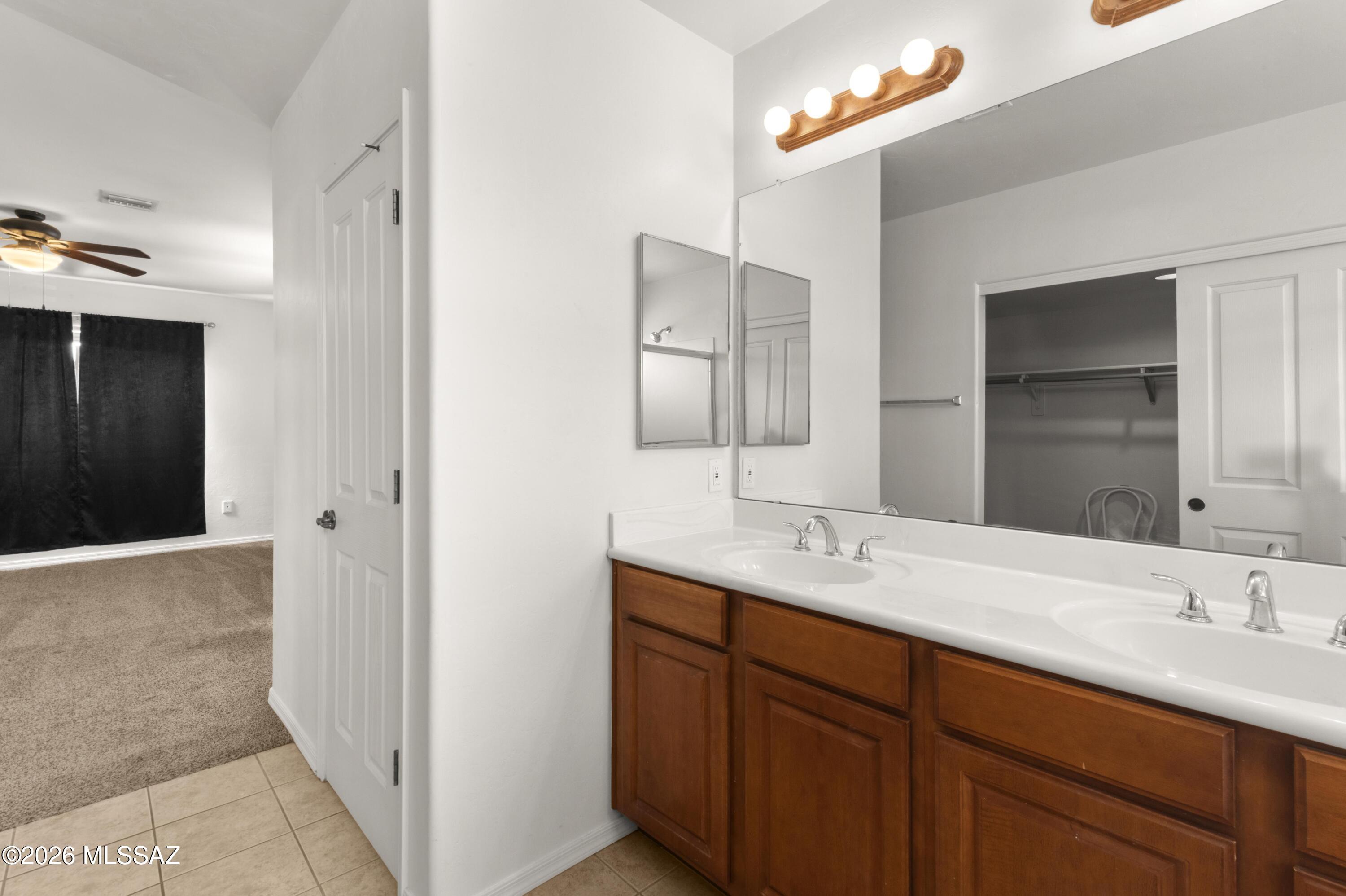 Paseo Estrella (1-104) - Residential Lease