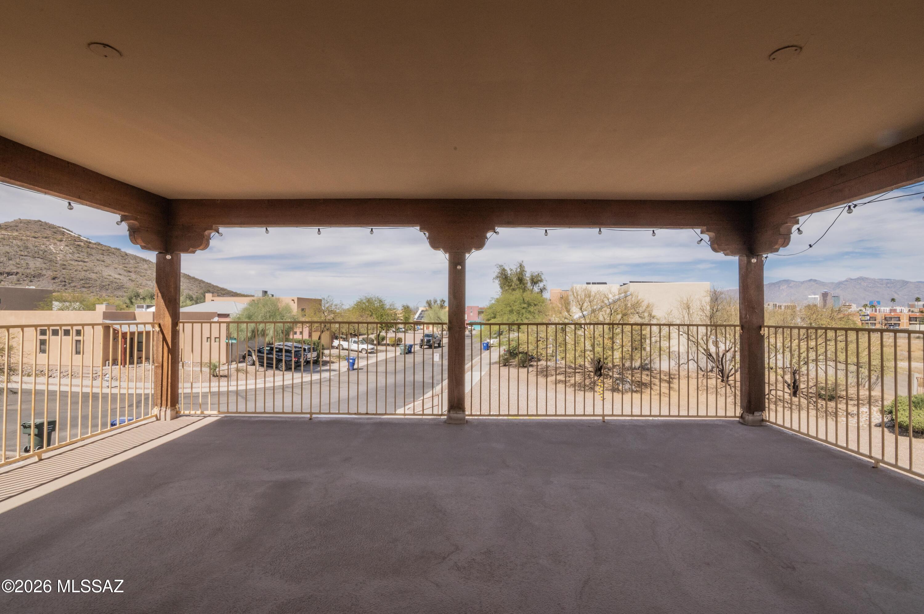 Paseo Estrella (1-104) - Residential Lease