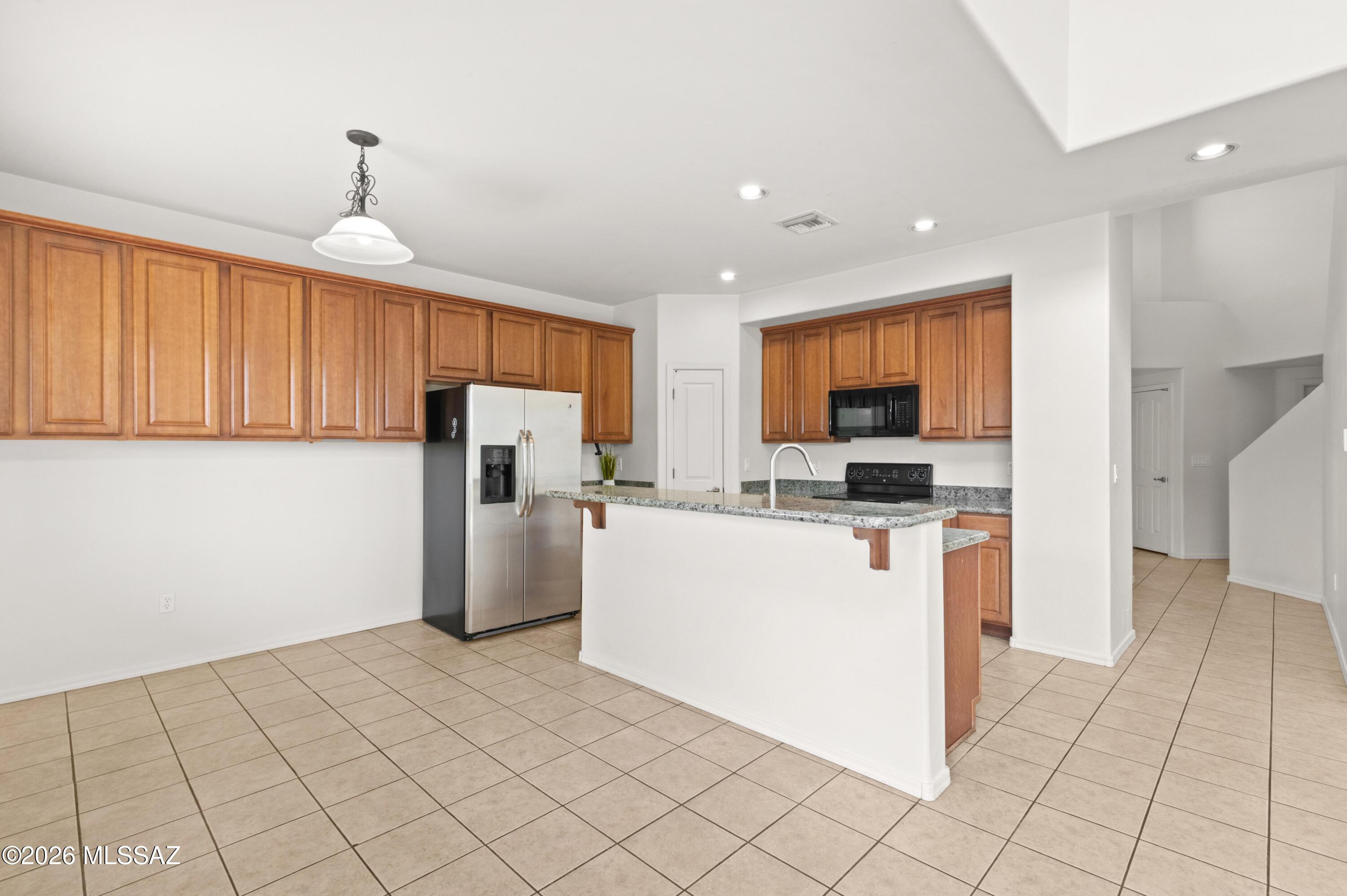 Paseo Estrella (1-104) - Residential Lease