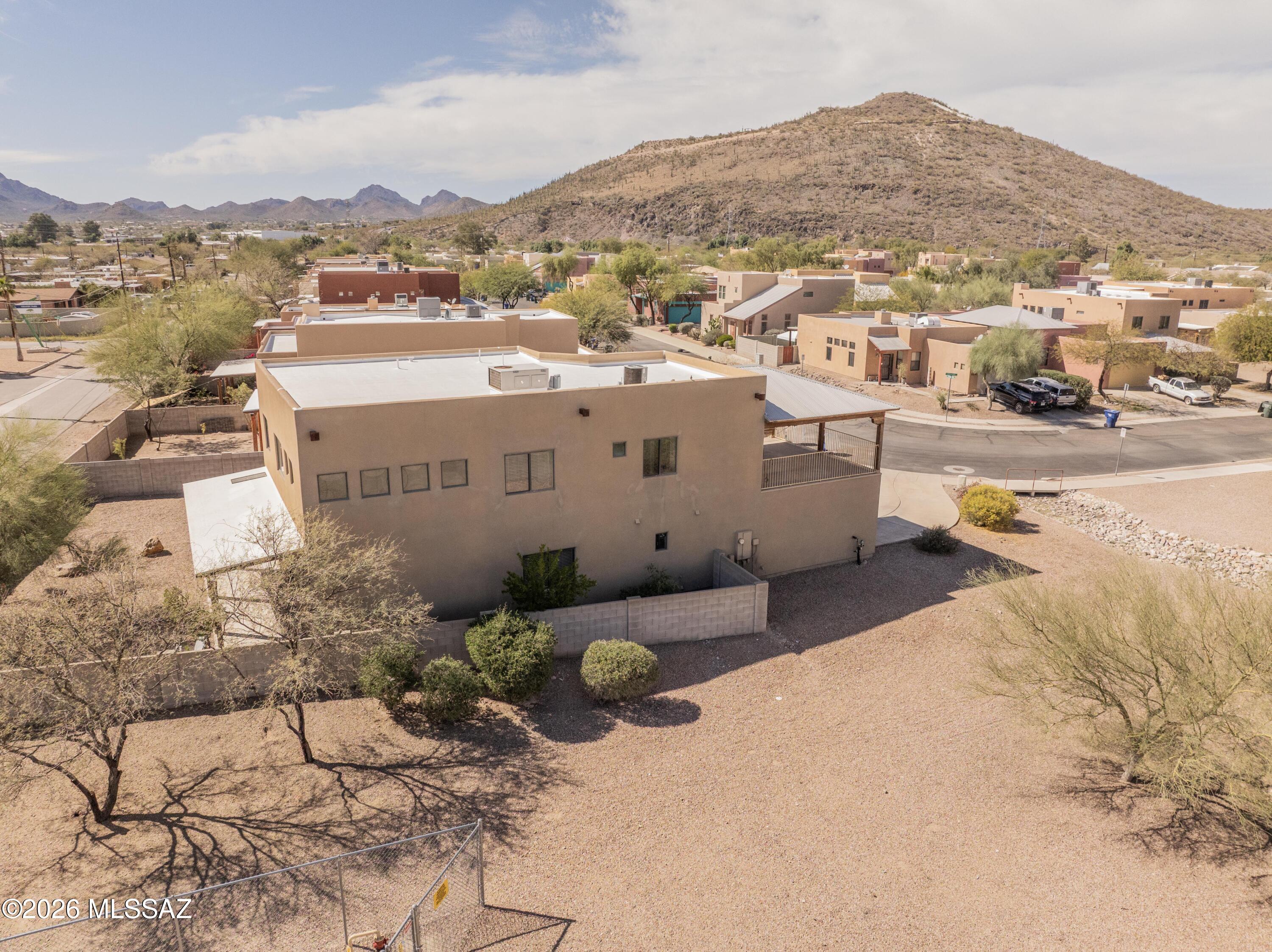 Paseo Estrella (1-104) - Residential Lease