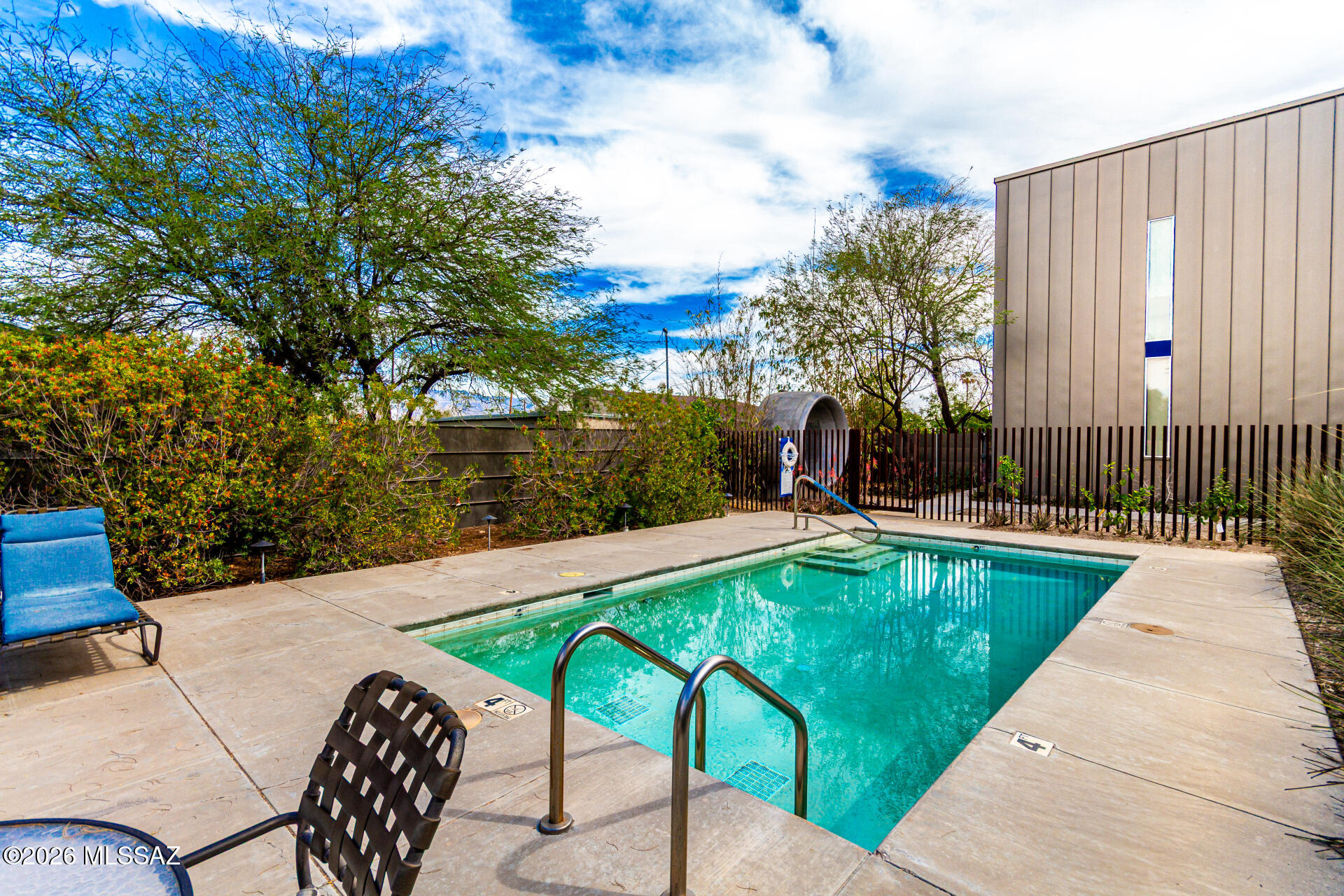 Indigo Modern - Residential