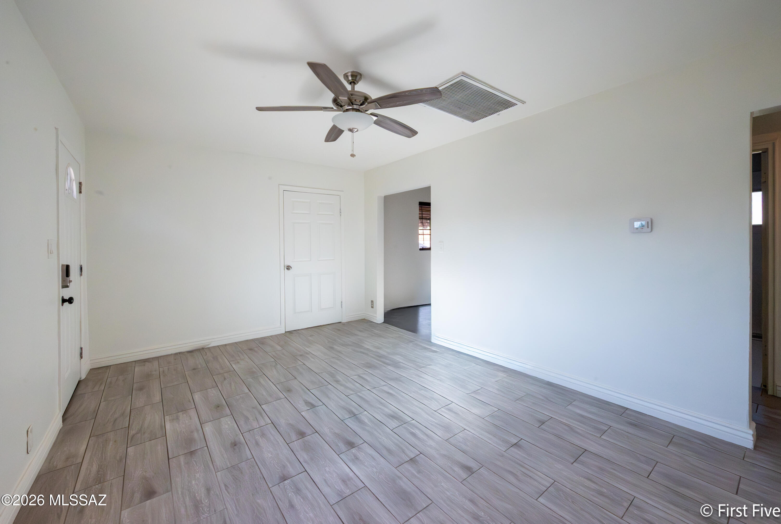 Country Club Park - Residential Lease
