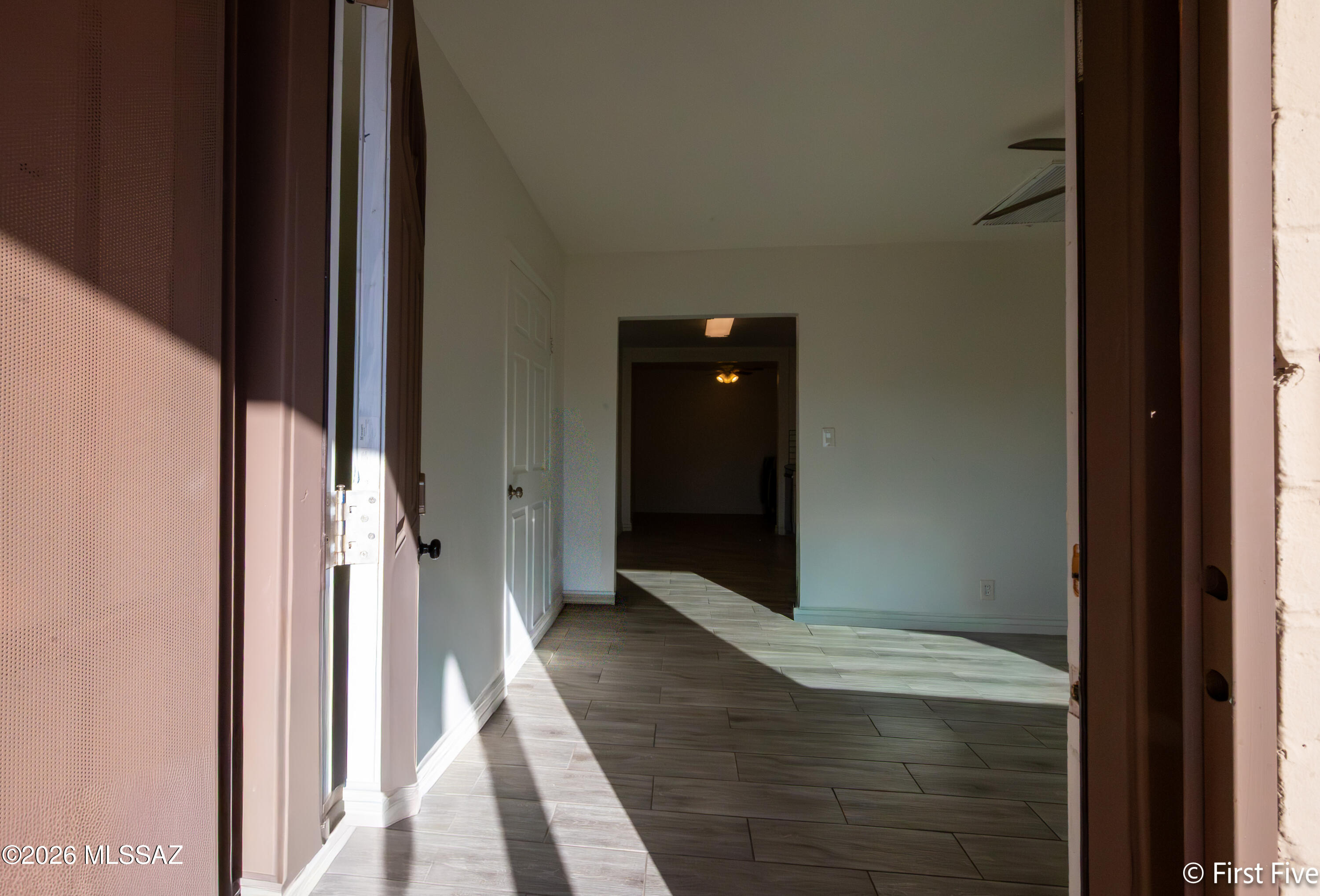 Country Club Park - Residential Lease