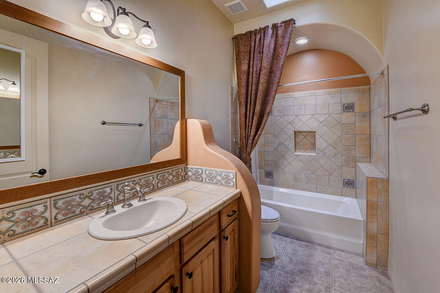 San Ignacio Heights Resub (1,2, 157-165) - Residential