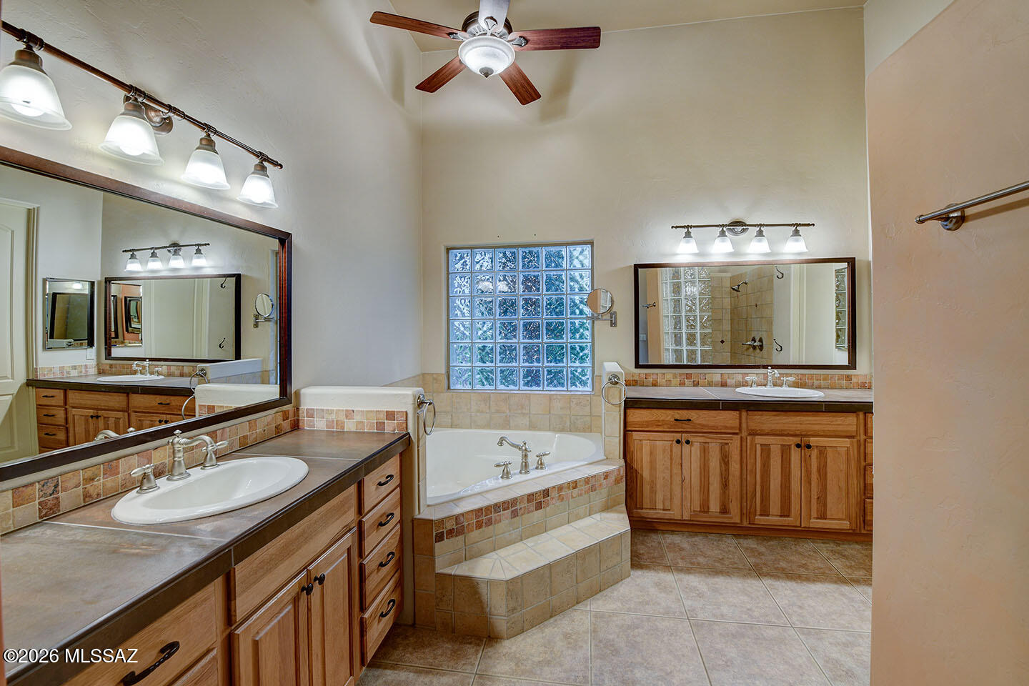 San Ignacio Heights Resub (1,2, 157-165) - Residential