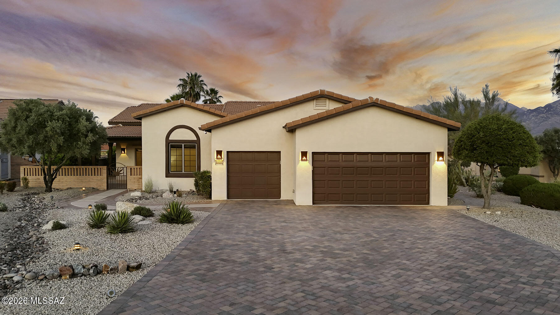 San Ignacio Heights Resub (1,2, 157-165) - Residential