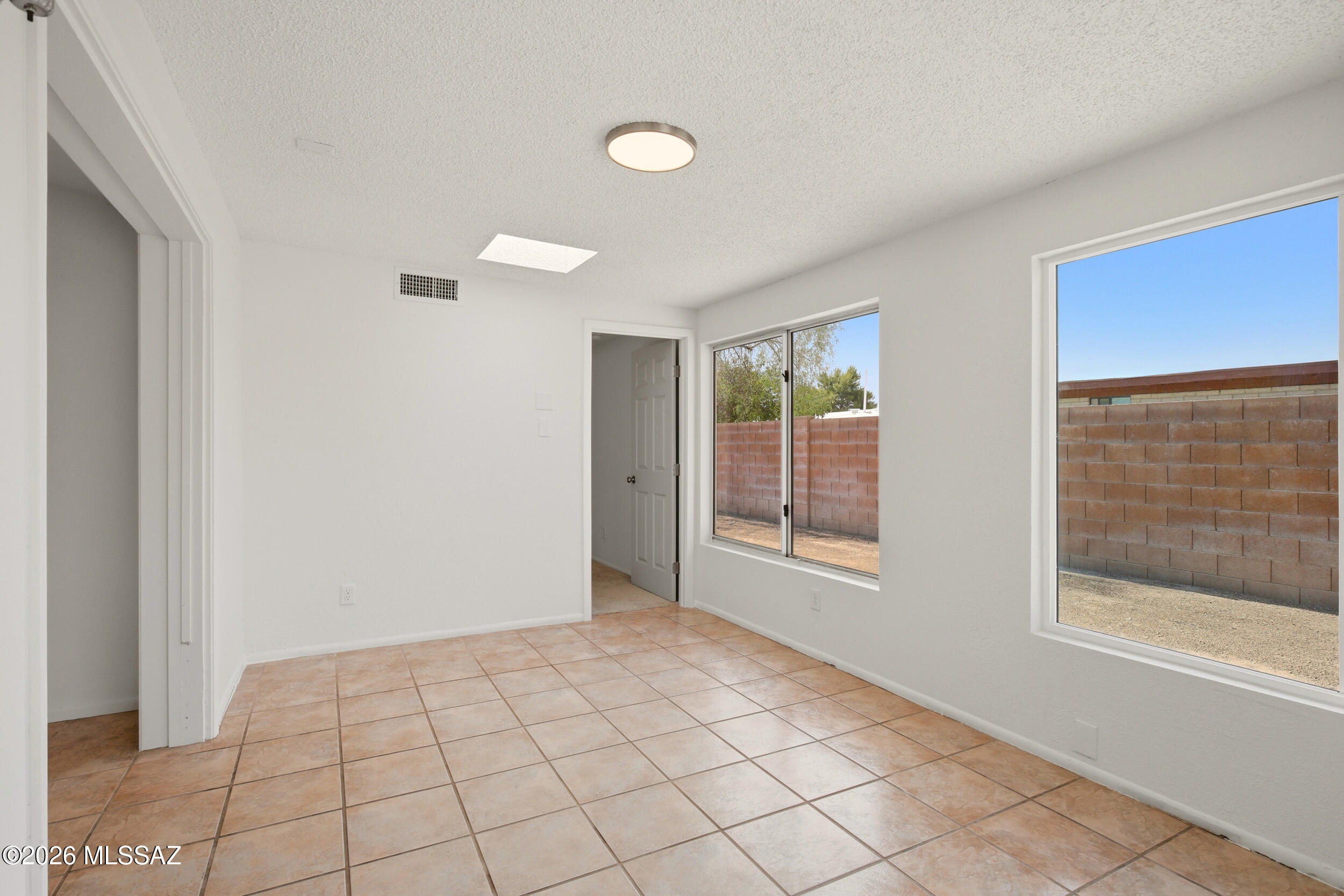 Casas Adobes Park (416-540) - Residential