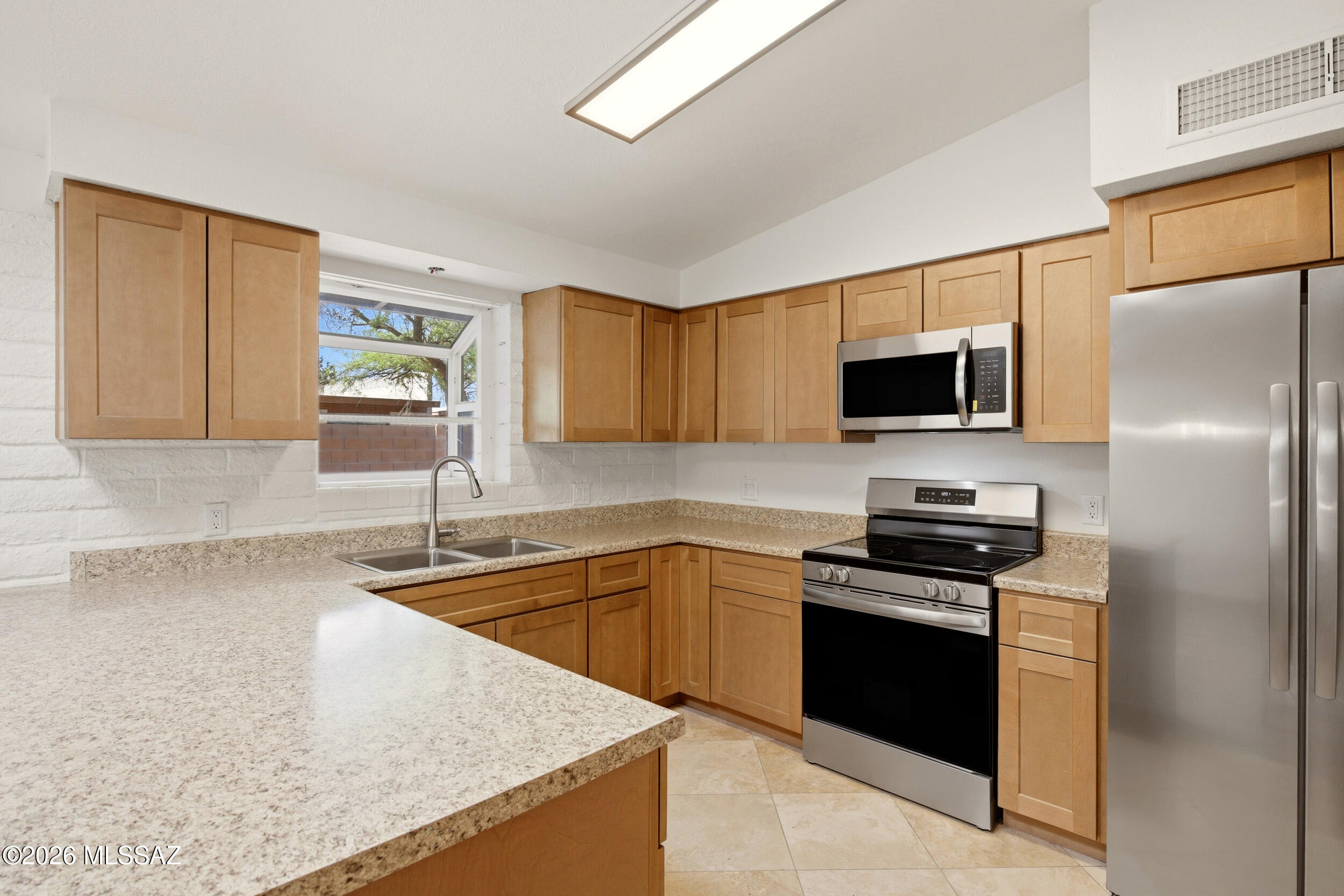 Casas Adobes Park (416-540) - Residential