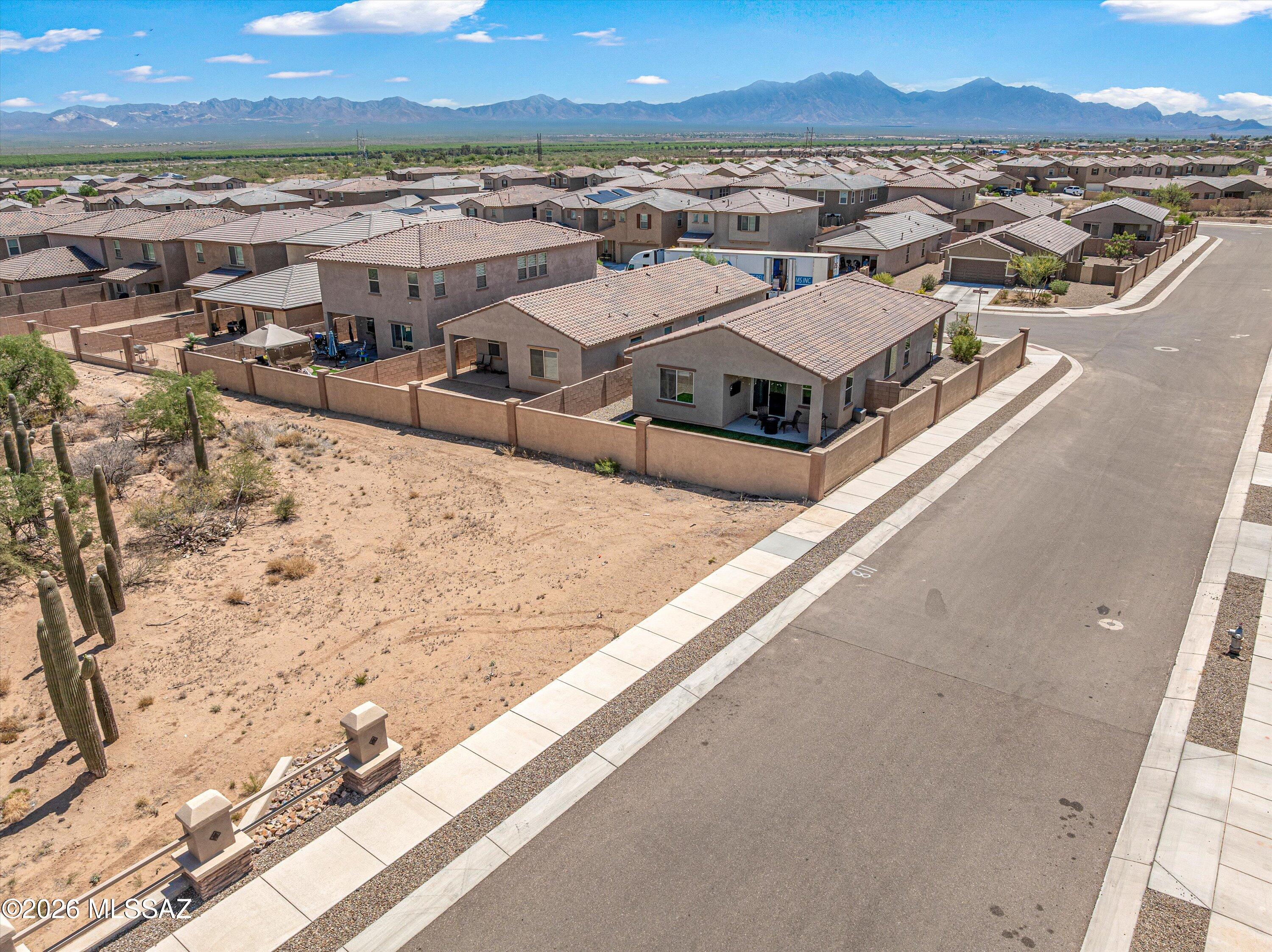 Entrada Del Pueblo - Residential Lease