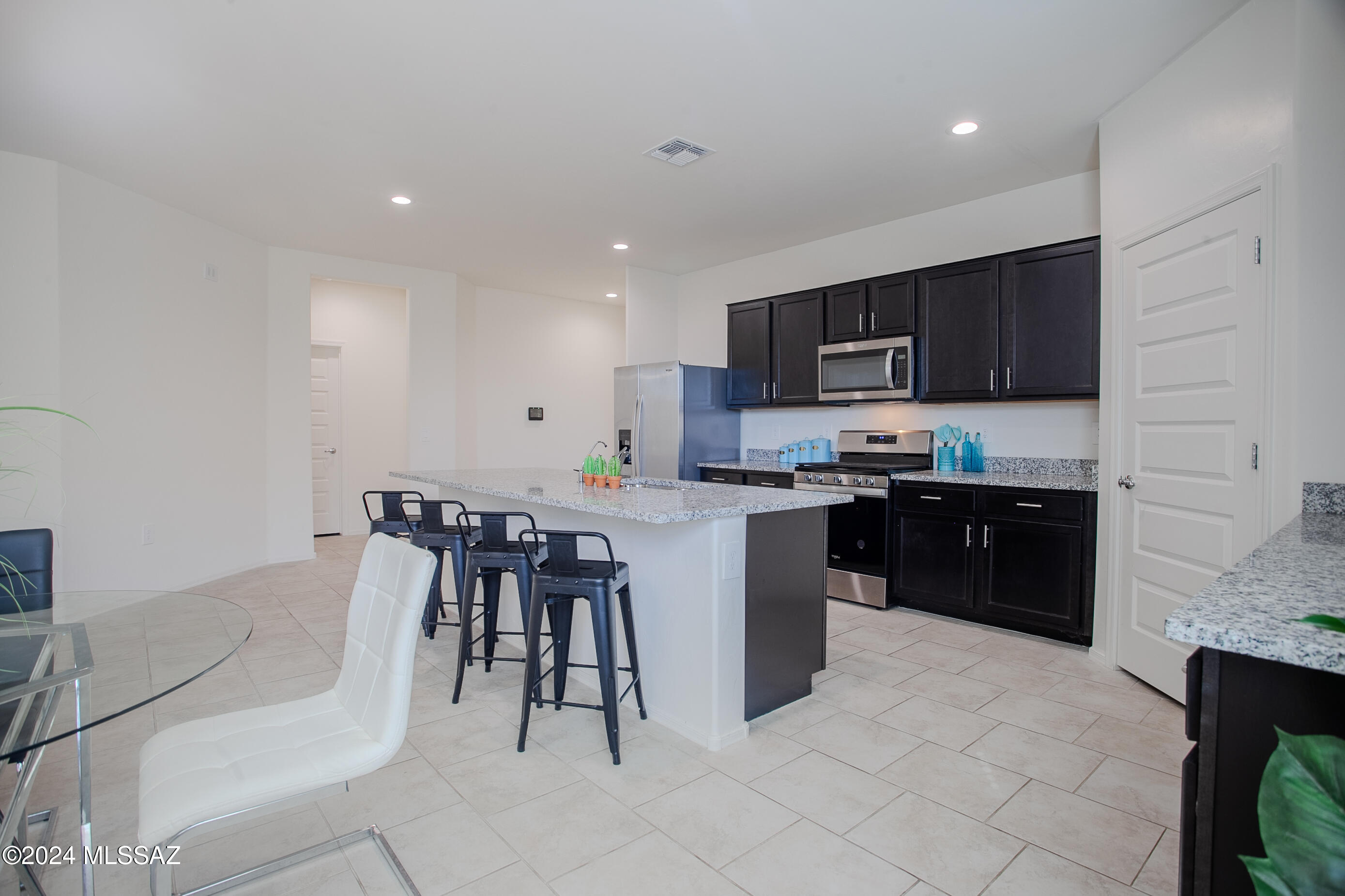 Saguaro Bloom SQ20180540069 - Residential