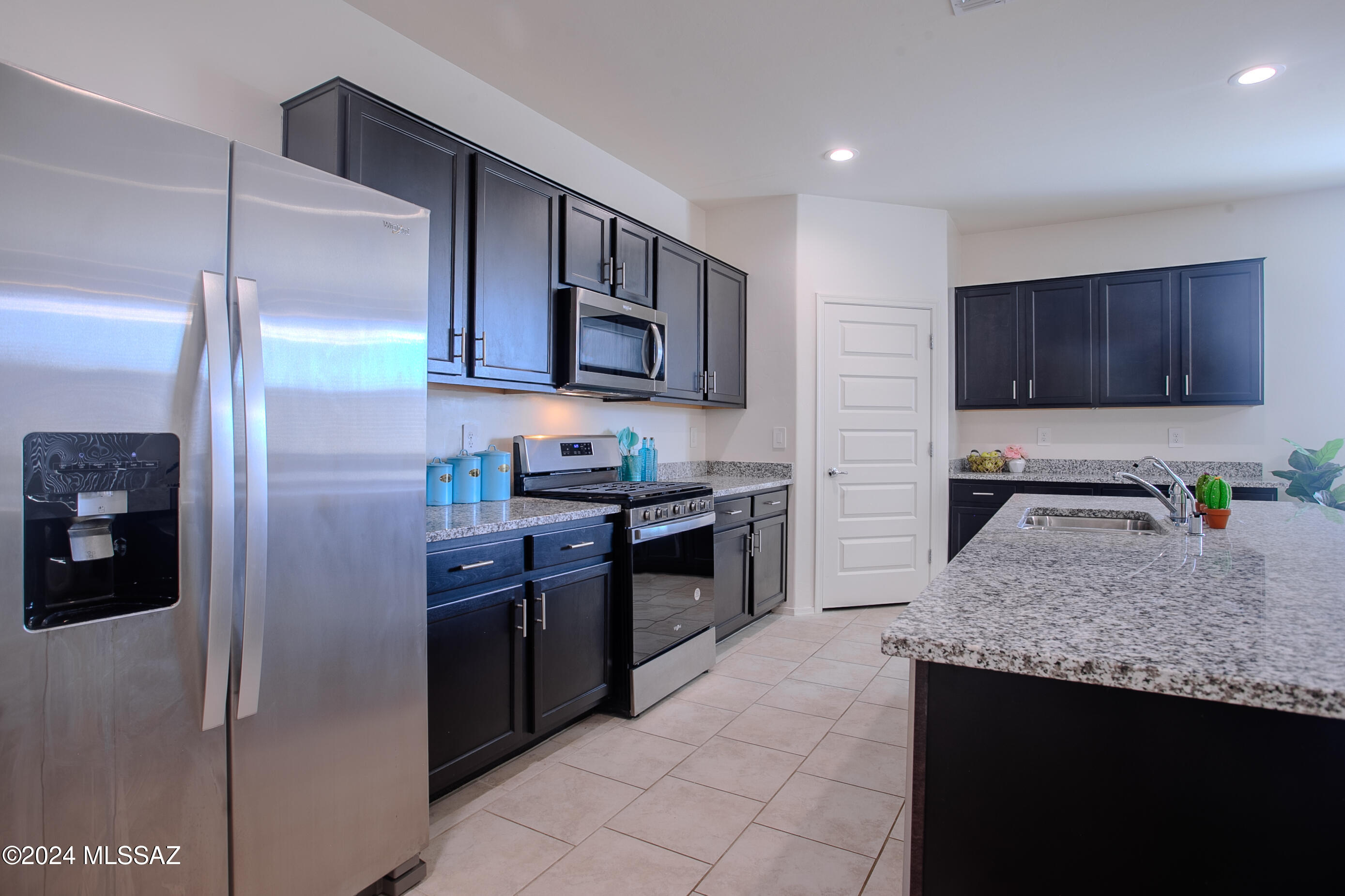 Saguaro Bloom SQ20180540069 - Residential