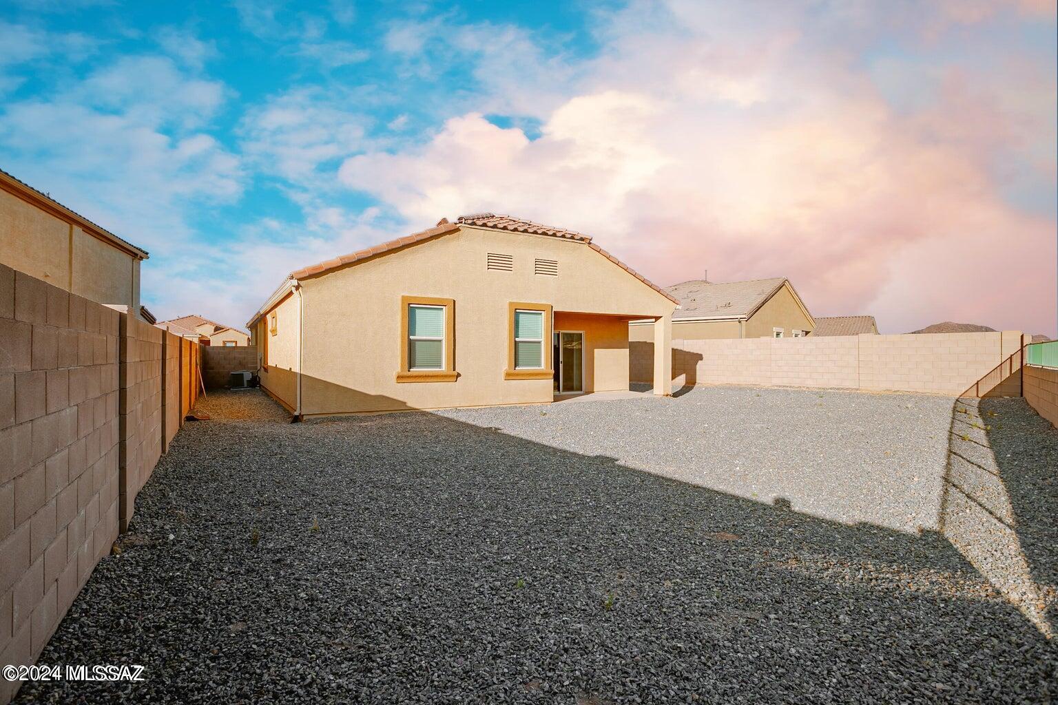 Saguaro Bloom SQ20180540069 - Residential