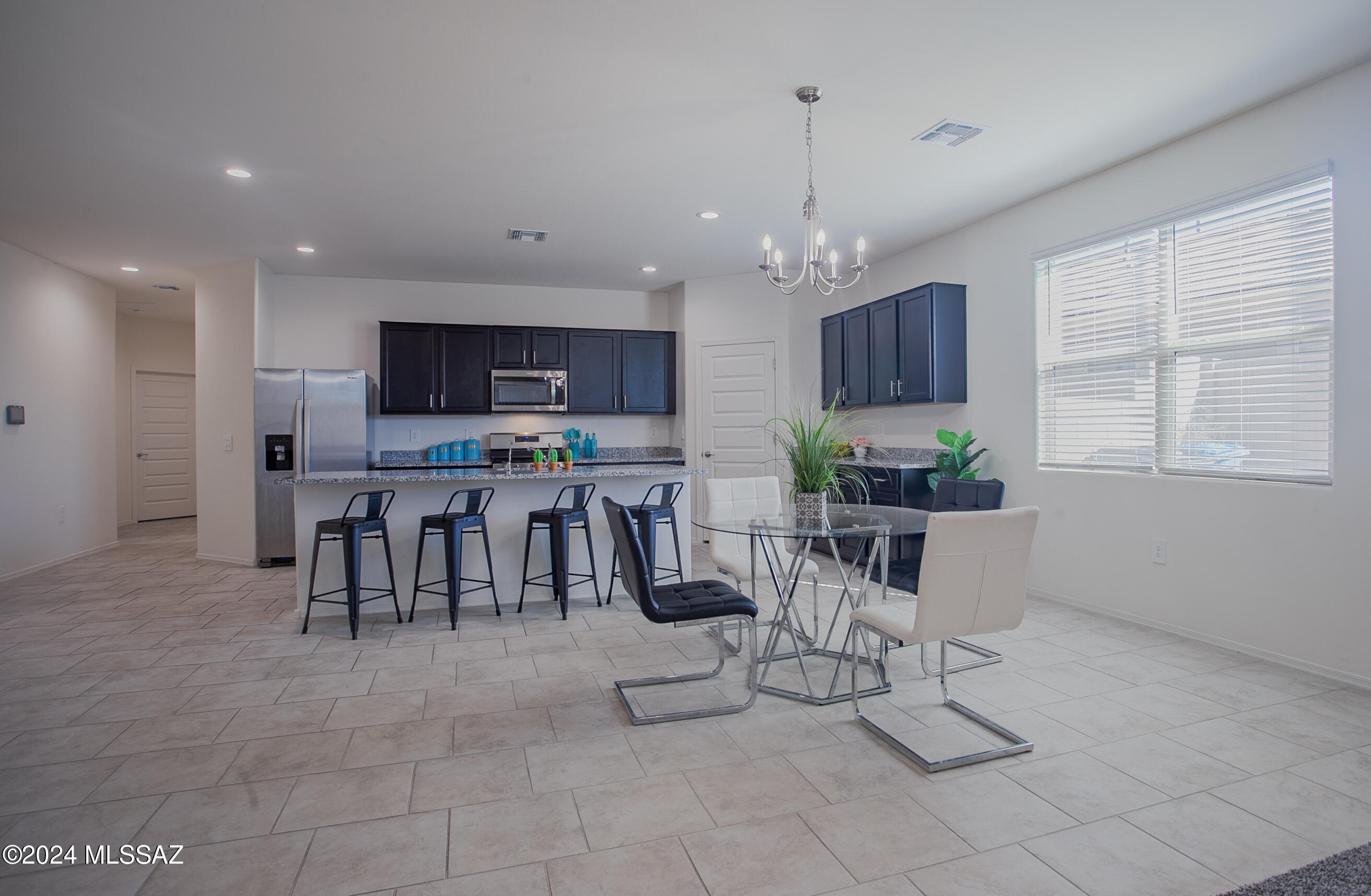 Saguaro Bloom SQ20180540069 - Residential
