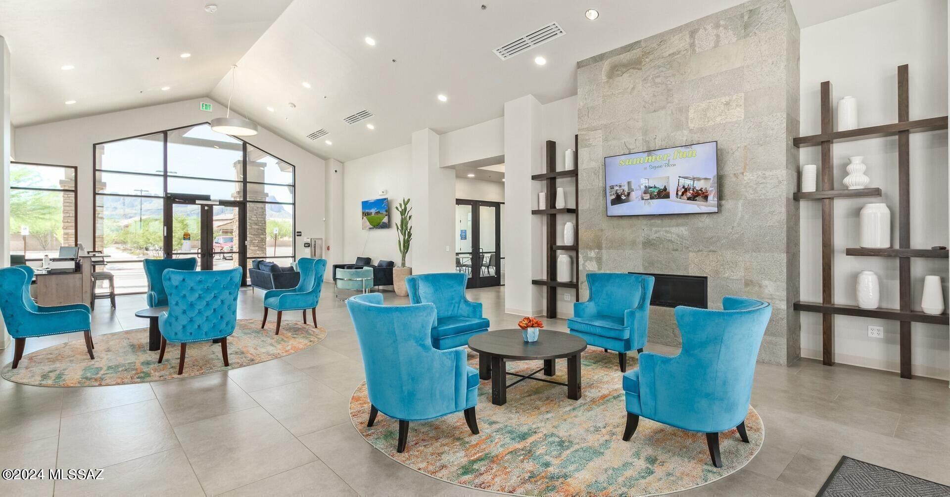 Saguaro Bloom SQ20180540069 - Residential