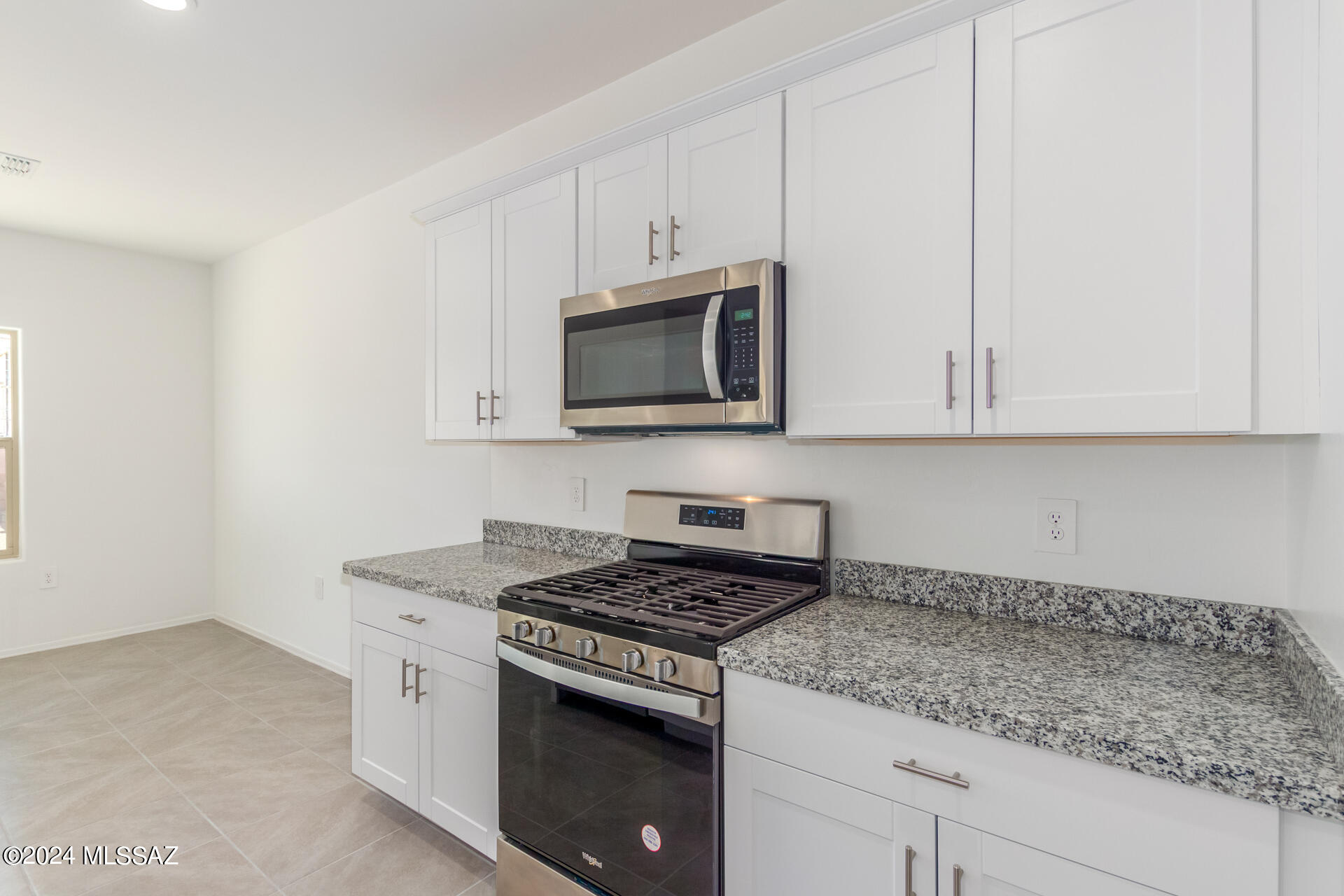 Saguaro Bloom SQ20180540069 - Residential