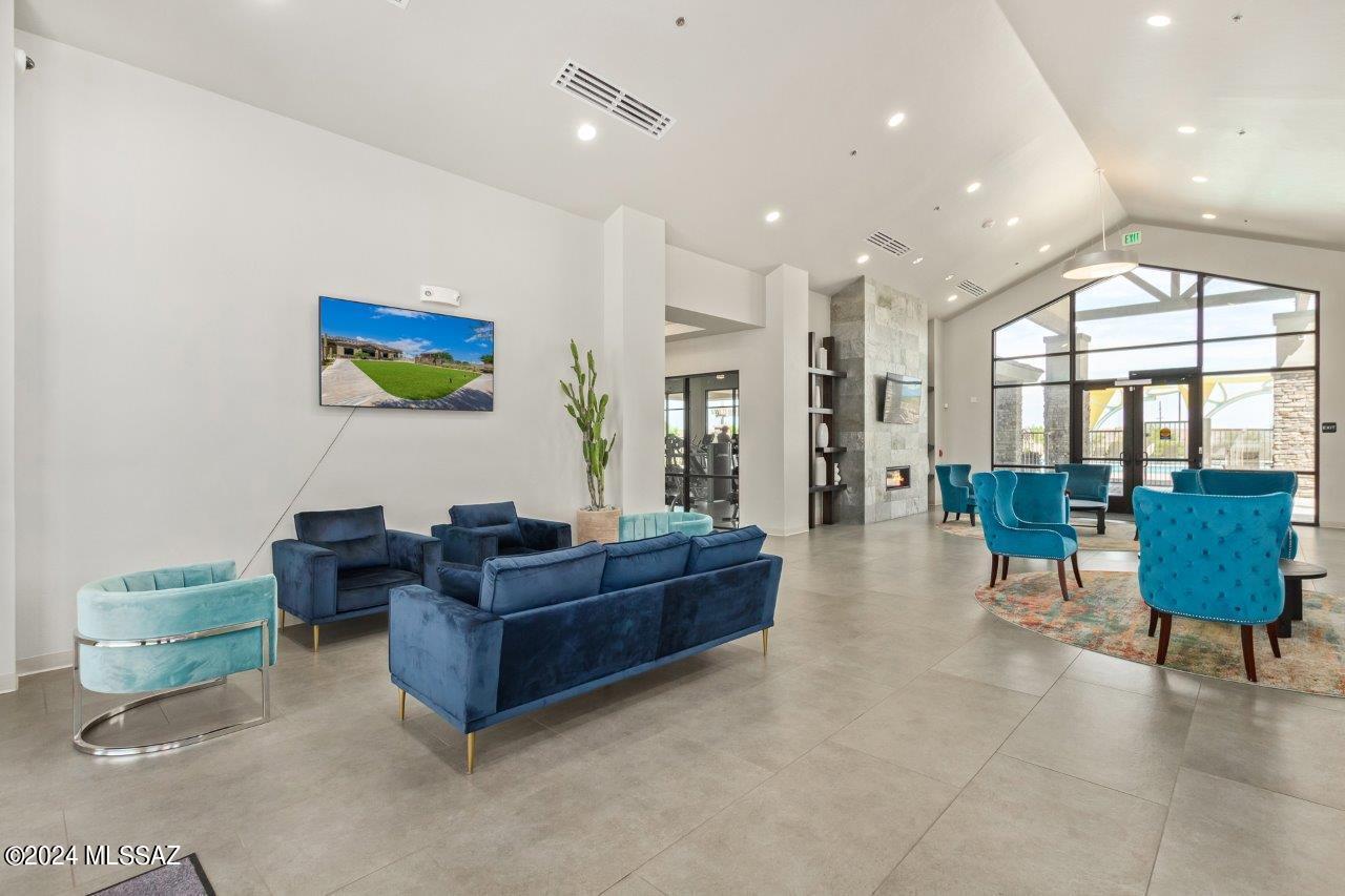 Saguaro Bloom SQ20180540069 - Residential